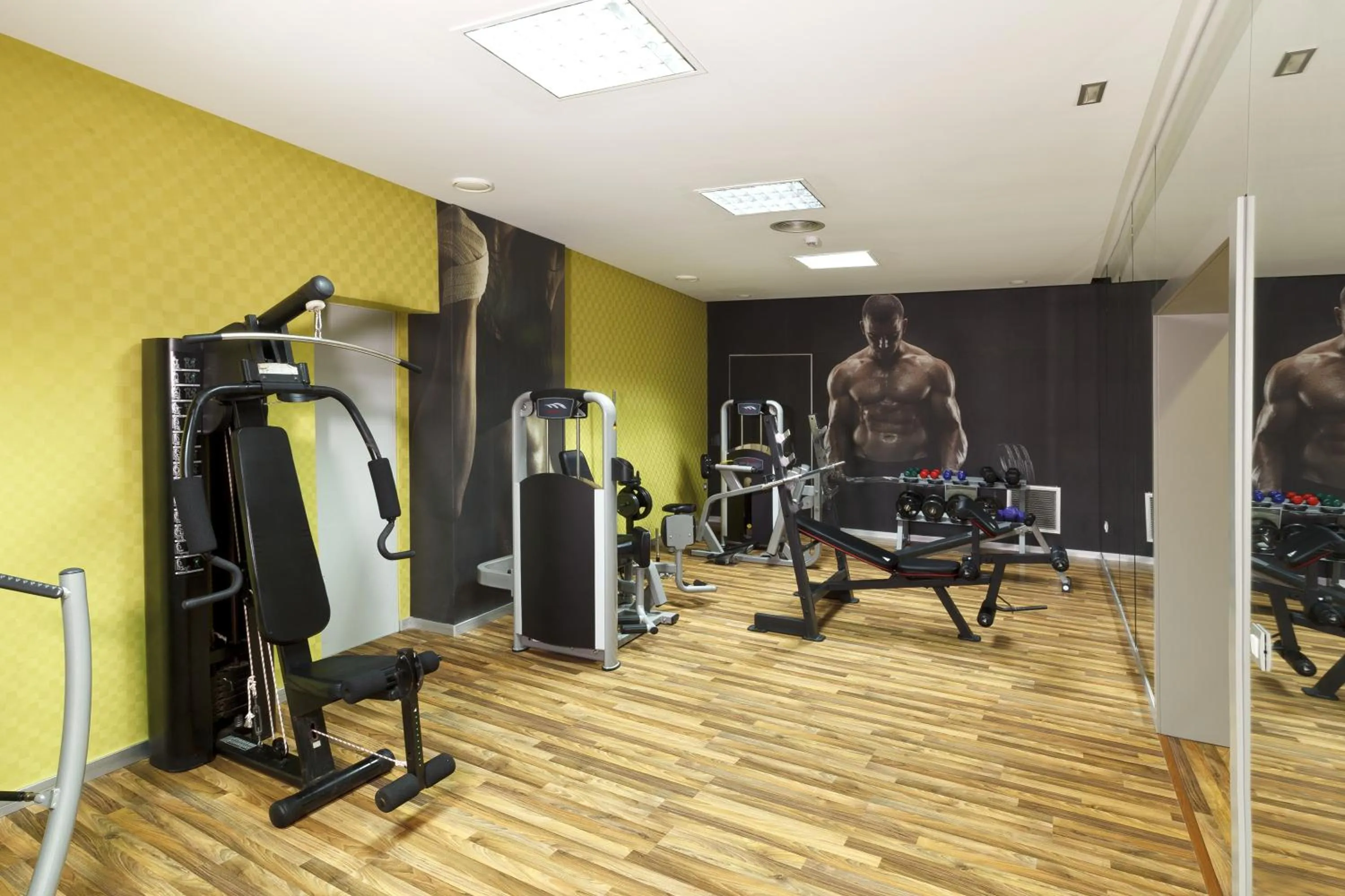 Fitness centre/facilities in Olympic Palace Hotel