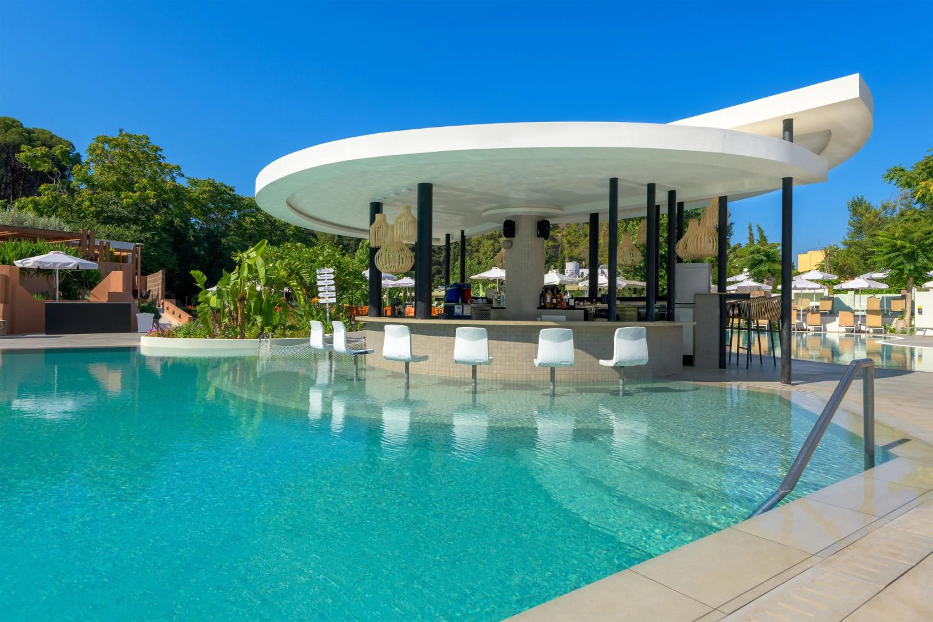 Swimming pool in Olympic Palace Hotel