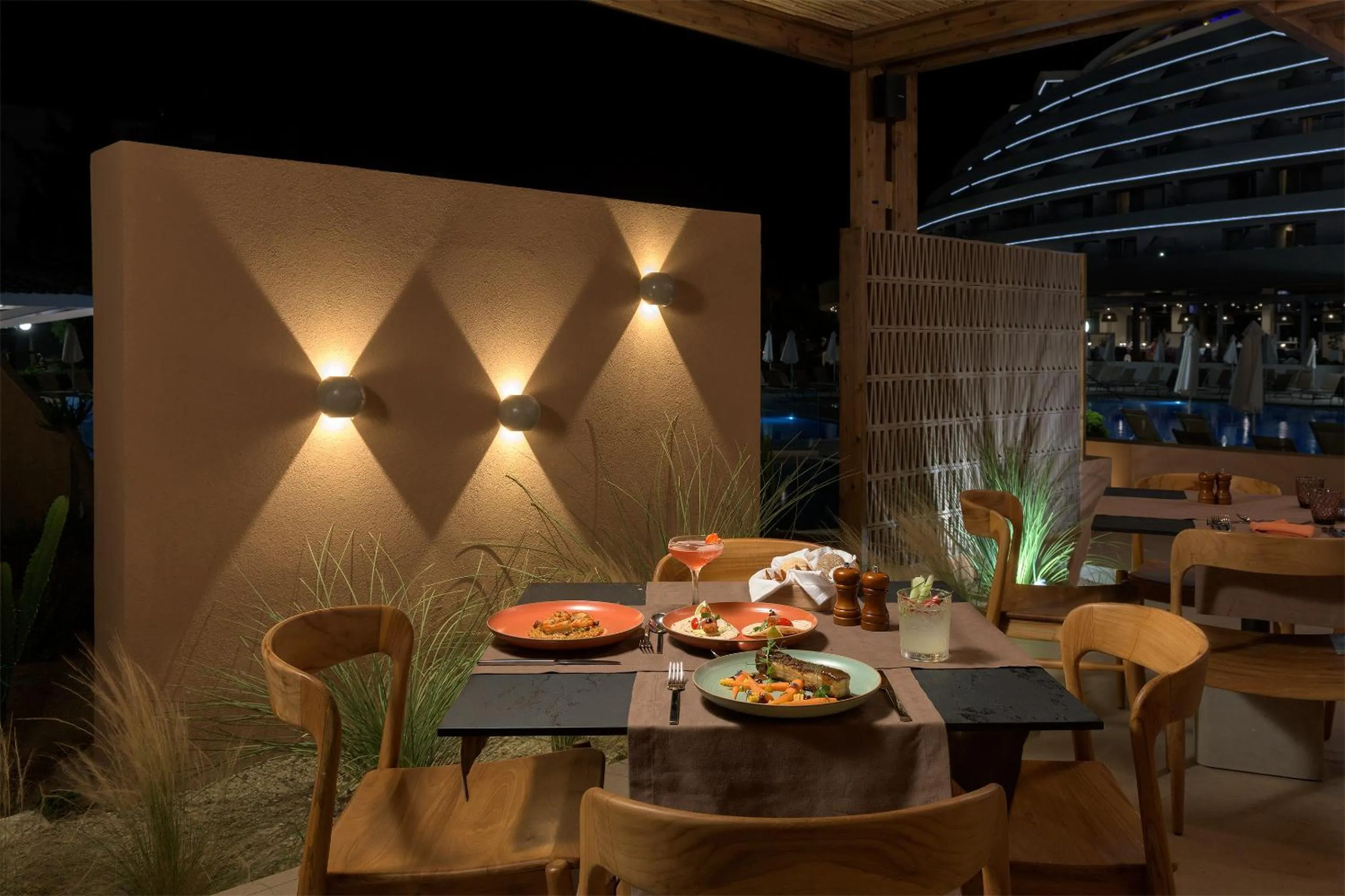 Restaurant/places to eat in Olympic Palace Hotel