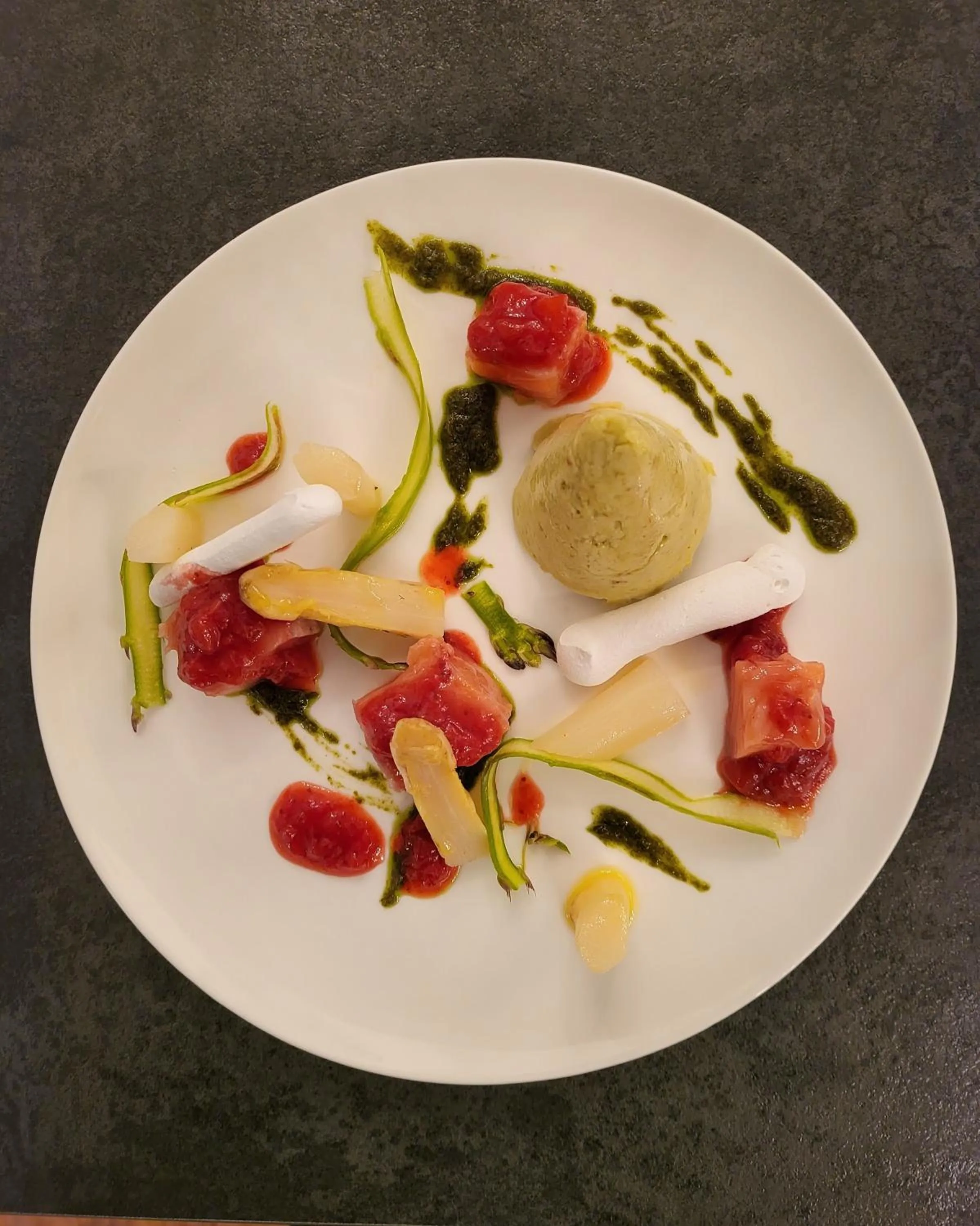 Restaurant/places to eat in Hôtel Causse Comtal Rodez, The Originals Relais