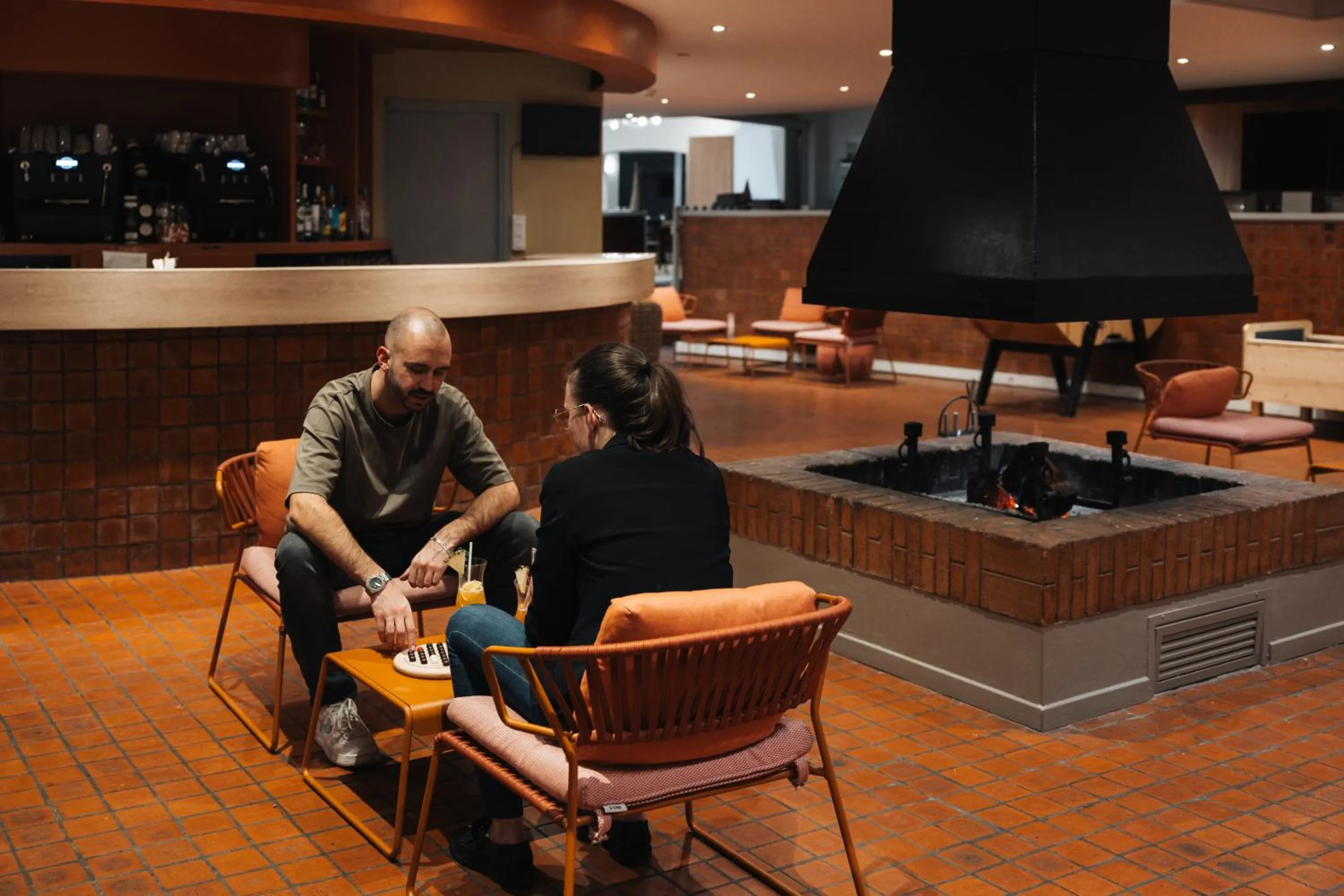 Lounge or bar in Hôtel Causse Comtal Rodez, The Originals Relais