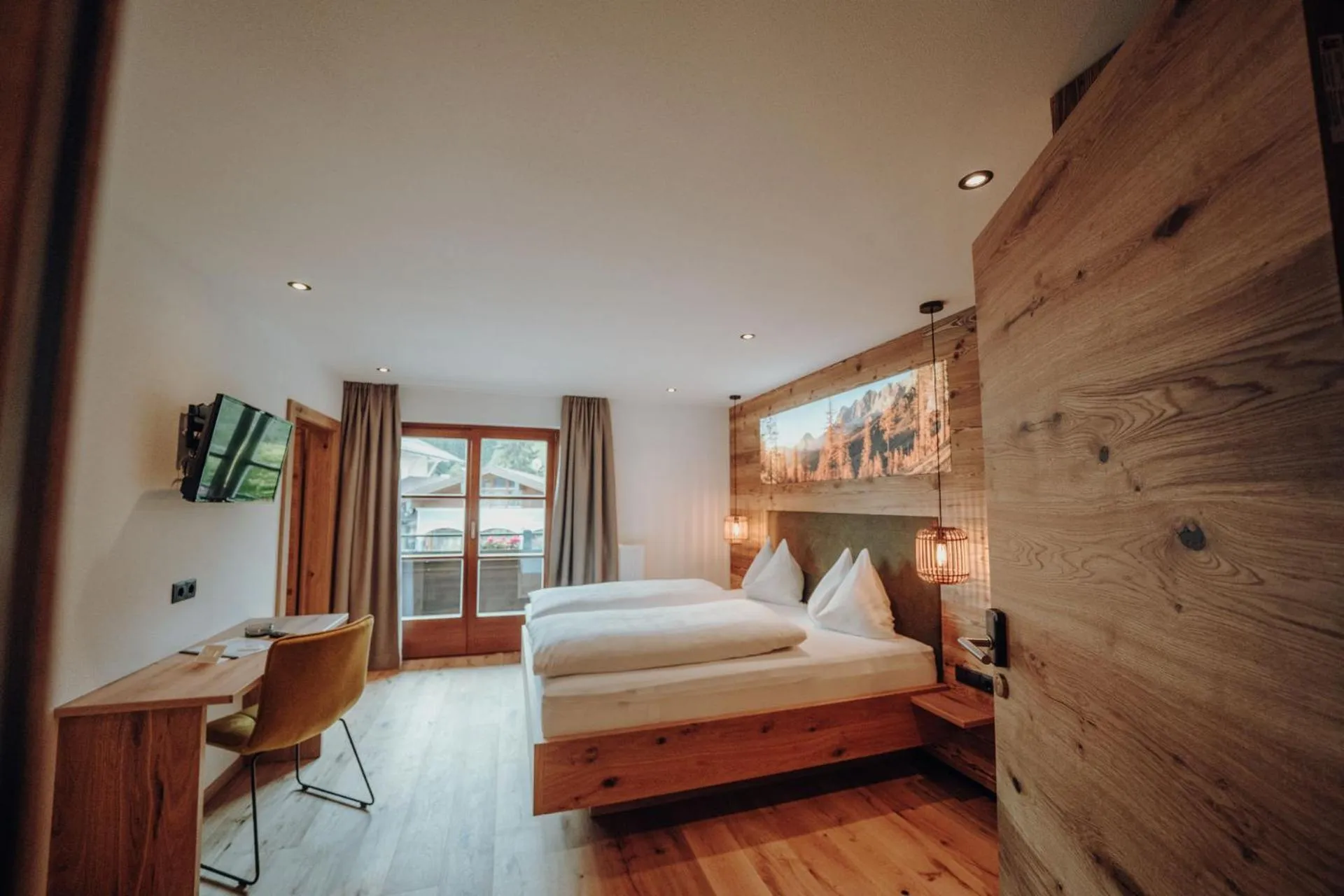 Photo of the whole room, Bed in Frühstückspension Friedheim