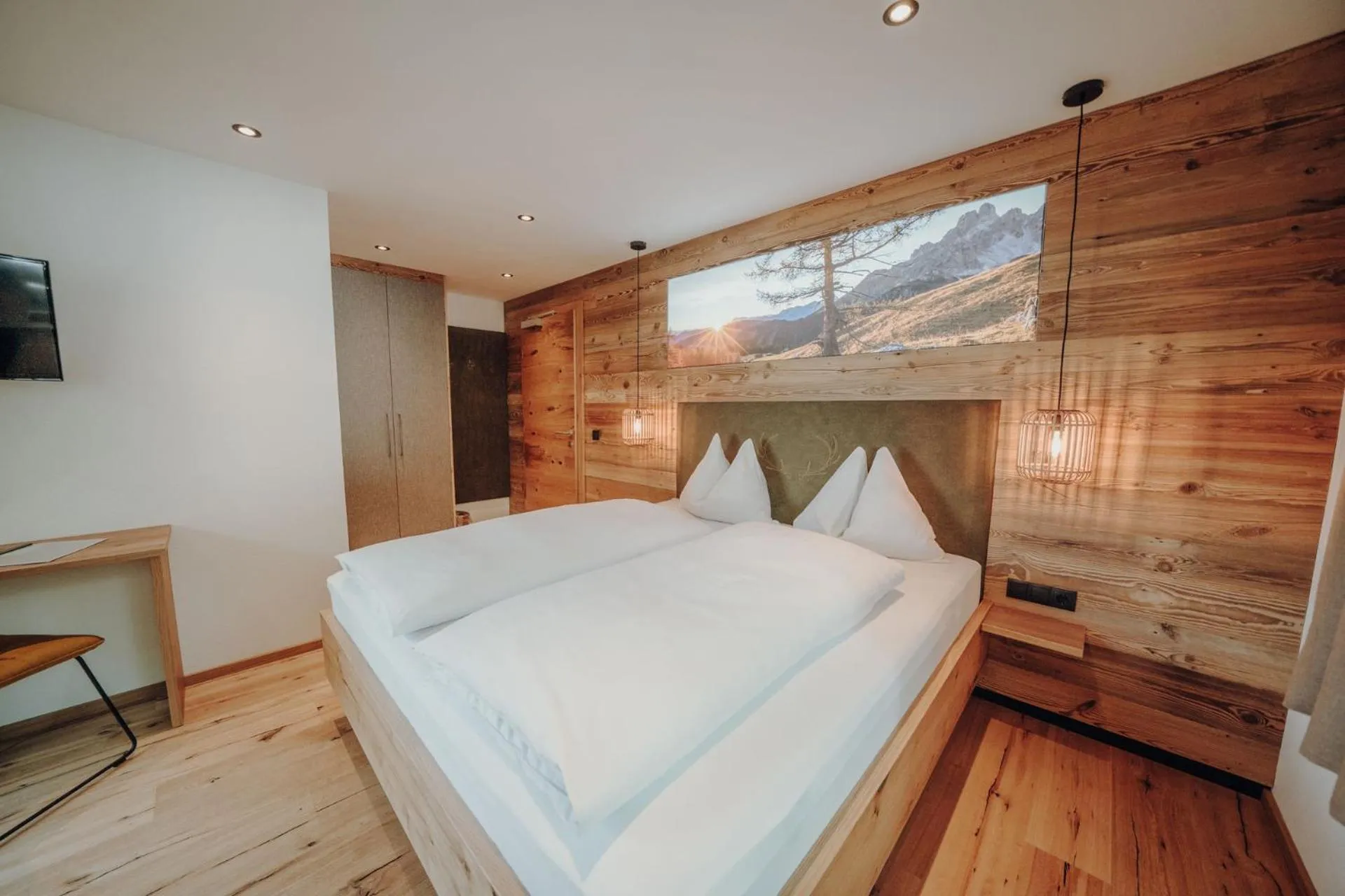 Photo of the whole room, Bed in Frühstückspension Friedheim