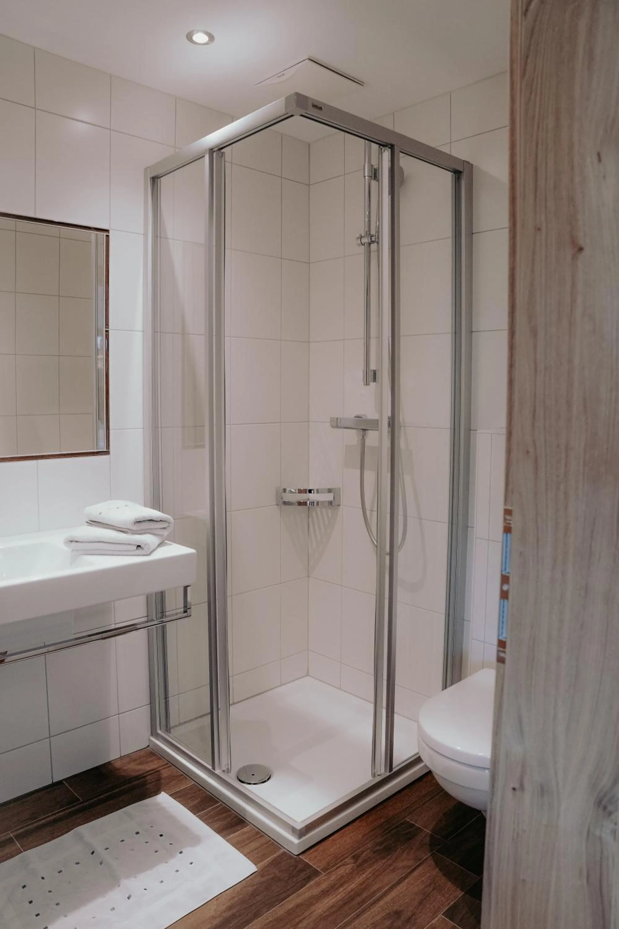 Bathroom in Frühstückspension Friedheim