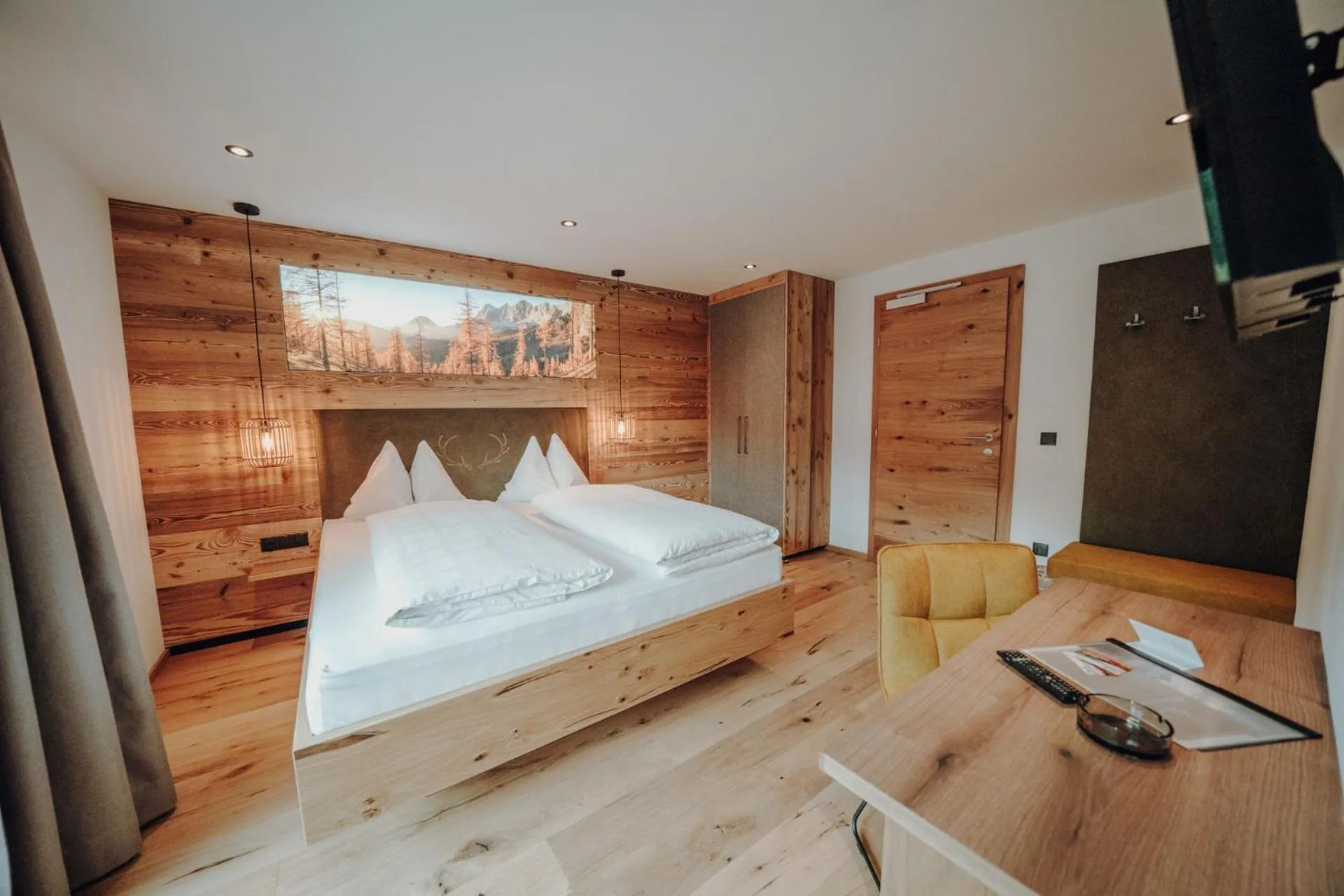 Photo of the whole room, Bed in Frühstückspension Friedheim