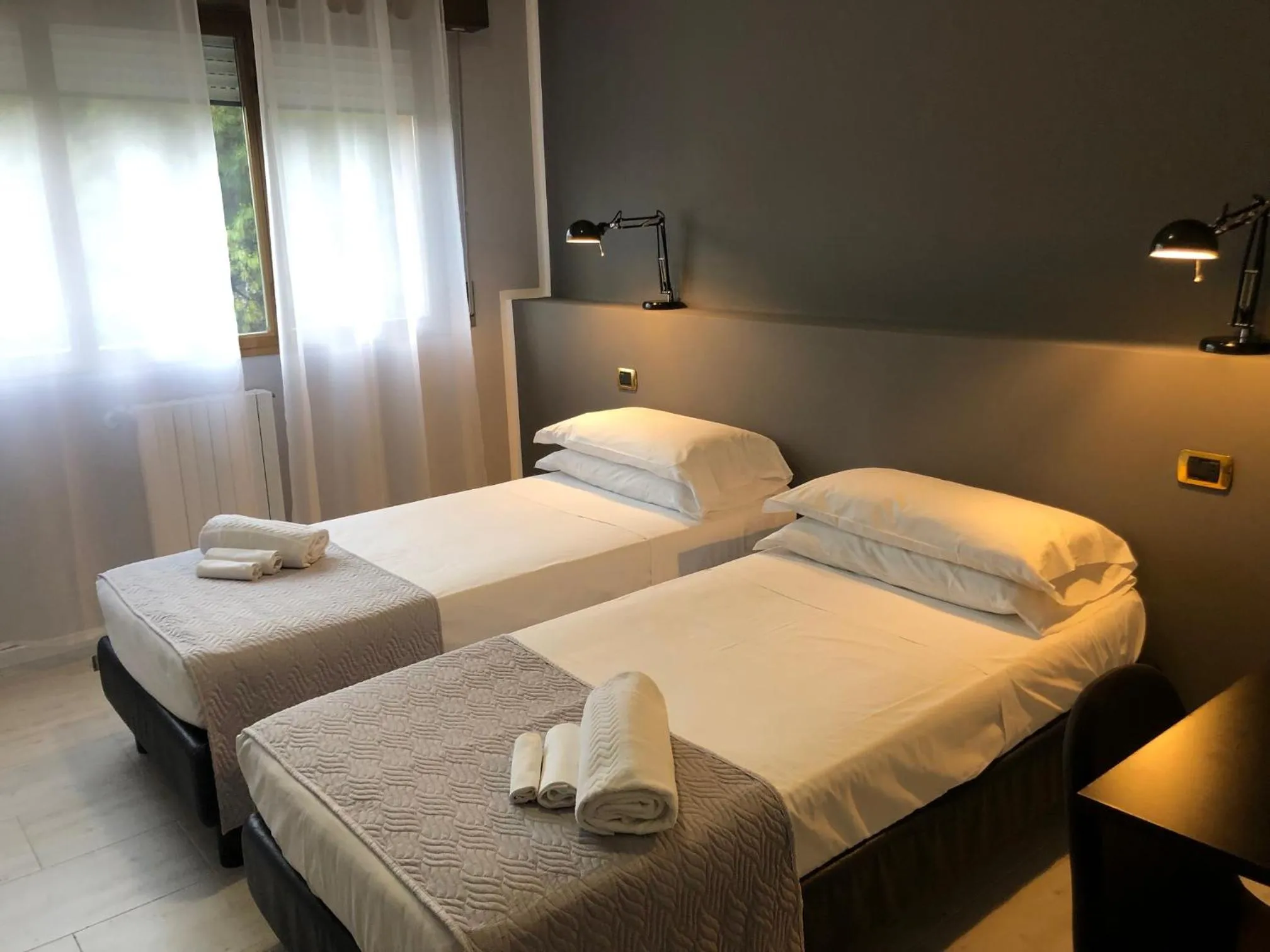 Bed in Hotel Brianza