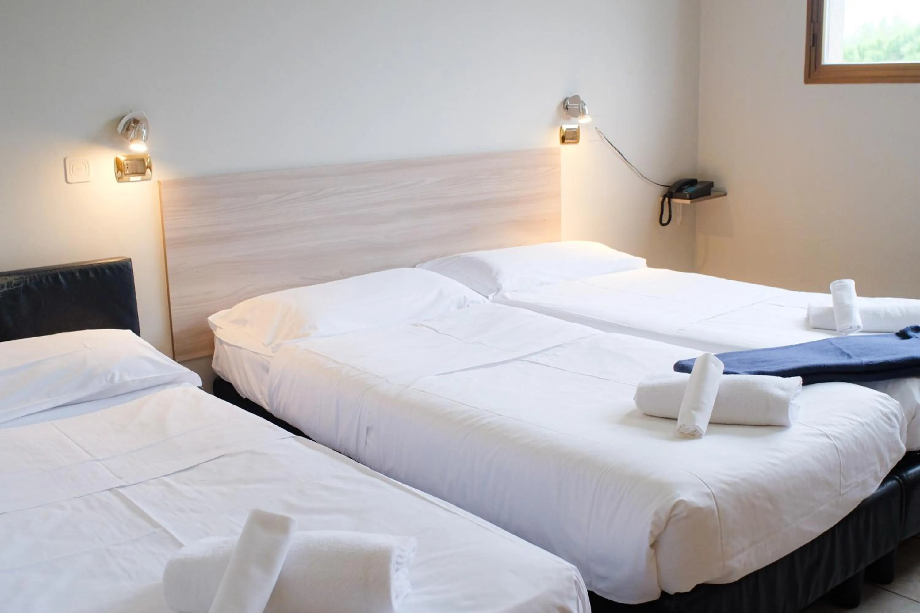 Bed in Hotel Brianza