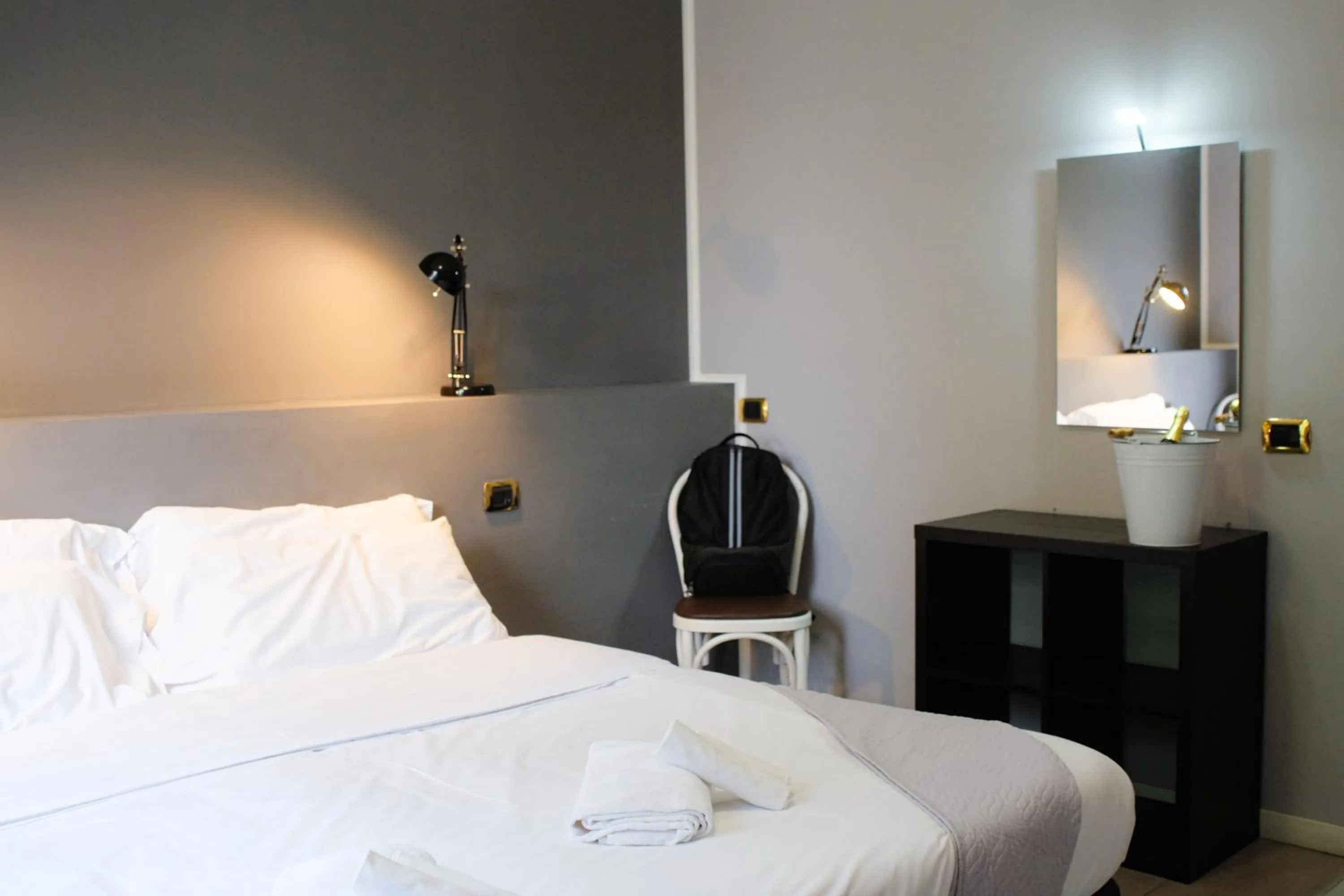 Bed in Hotel Brianza