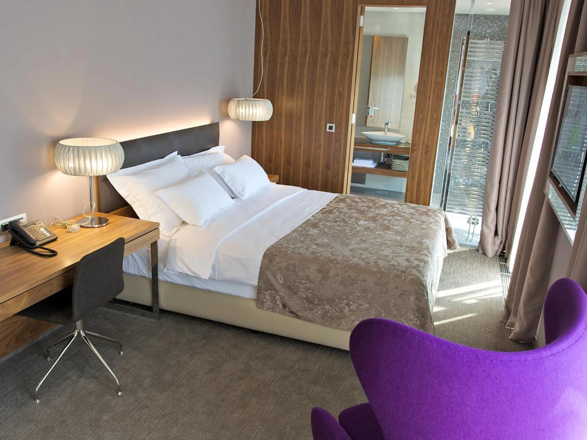 Photo of the whole room, Bed in Atlantida Boutique Hotel