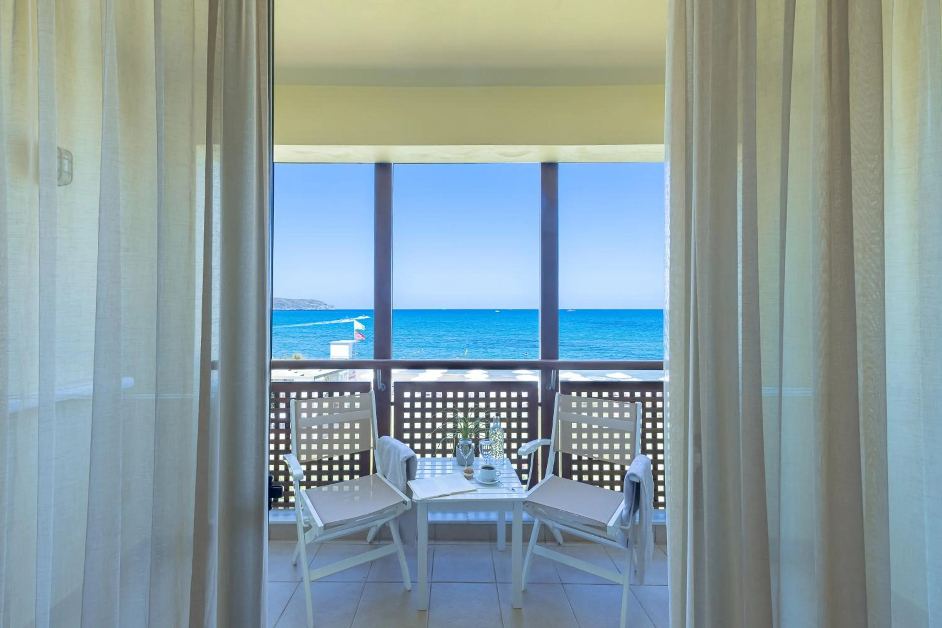 Day in Giannoulis - Santa Marina Plaza (Adults Only)