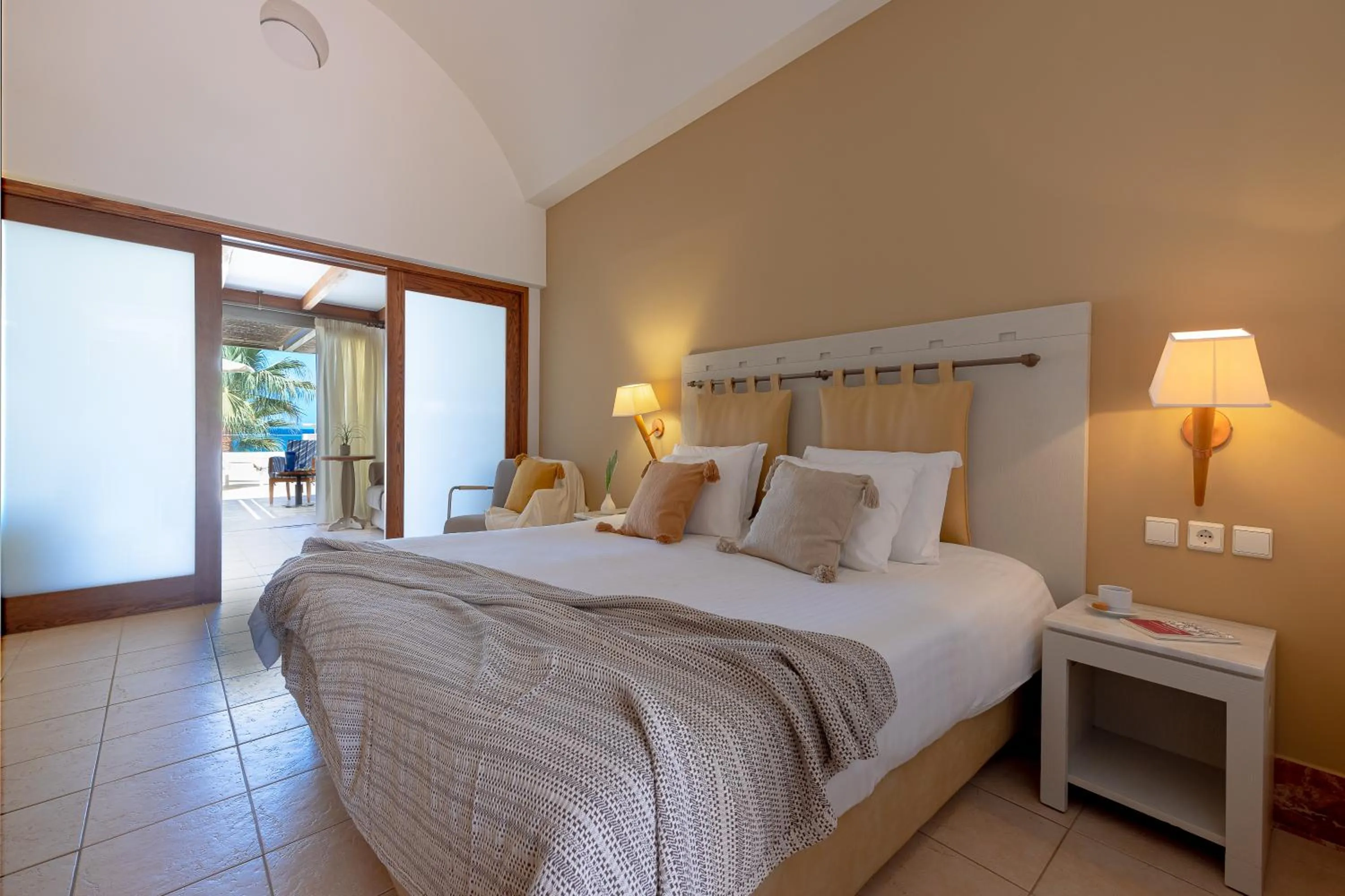 Bed in Giannoulis - Santa Marina Plaza (Adults Only)