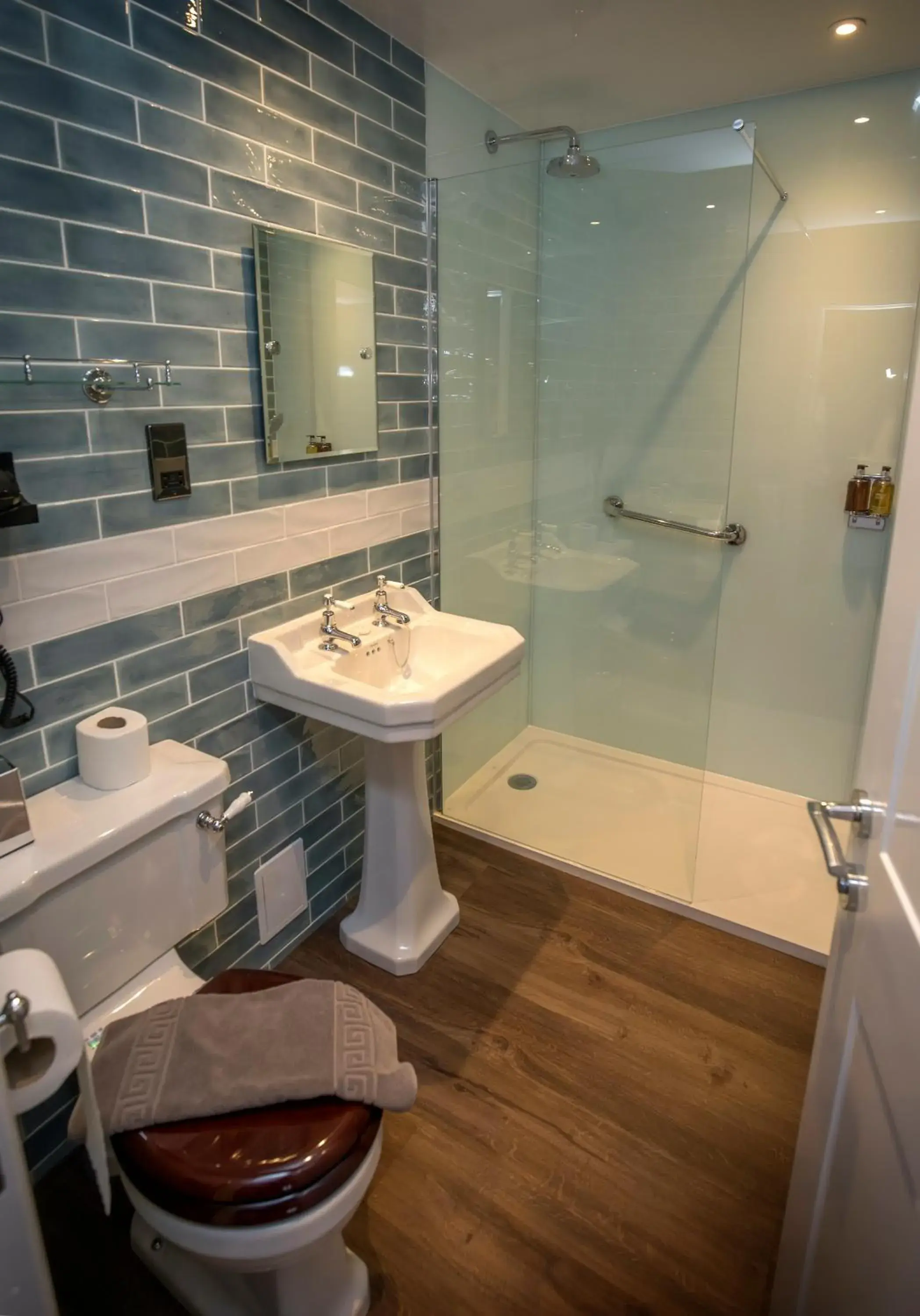 Superior Twin Room in Dunoon Hotel Superior Twin Room in Dunoon Hotel