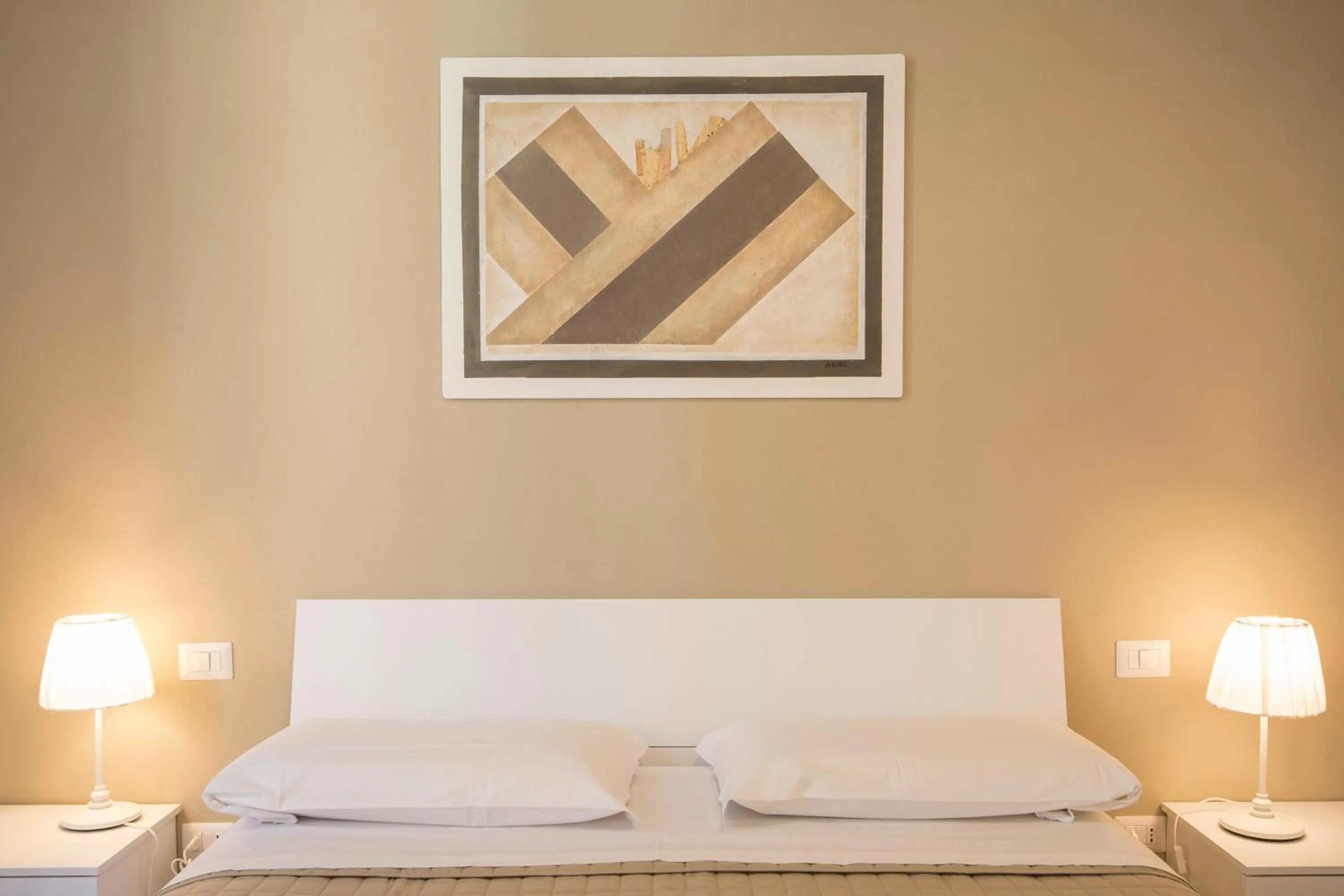 Bed in Piazza Paradiso Accommodation