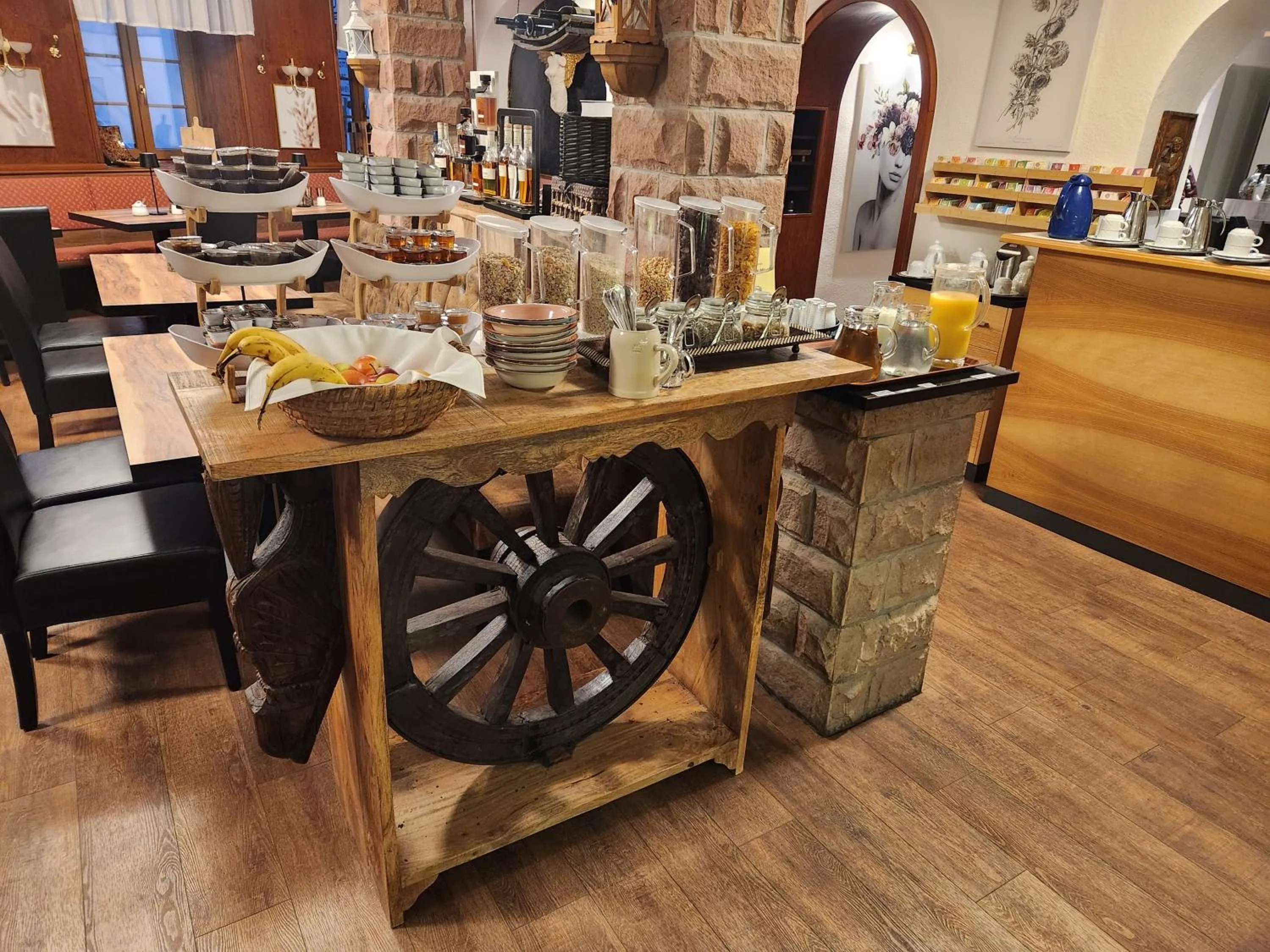 Buffet breakfast in Hotel Rose Heidelberg inklusive Frühstück, Saunanutzung und Parkplätze nach Verfügbarkeit