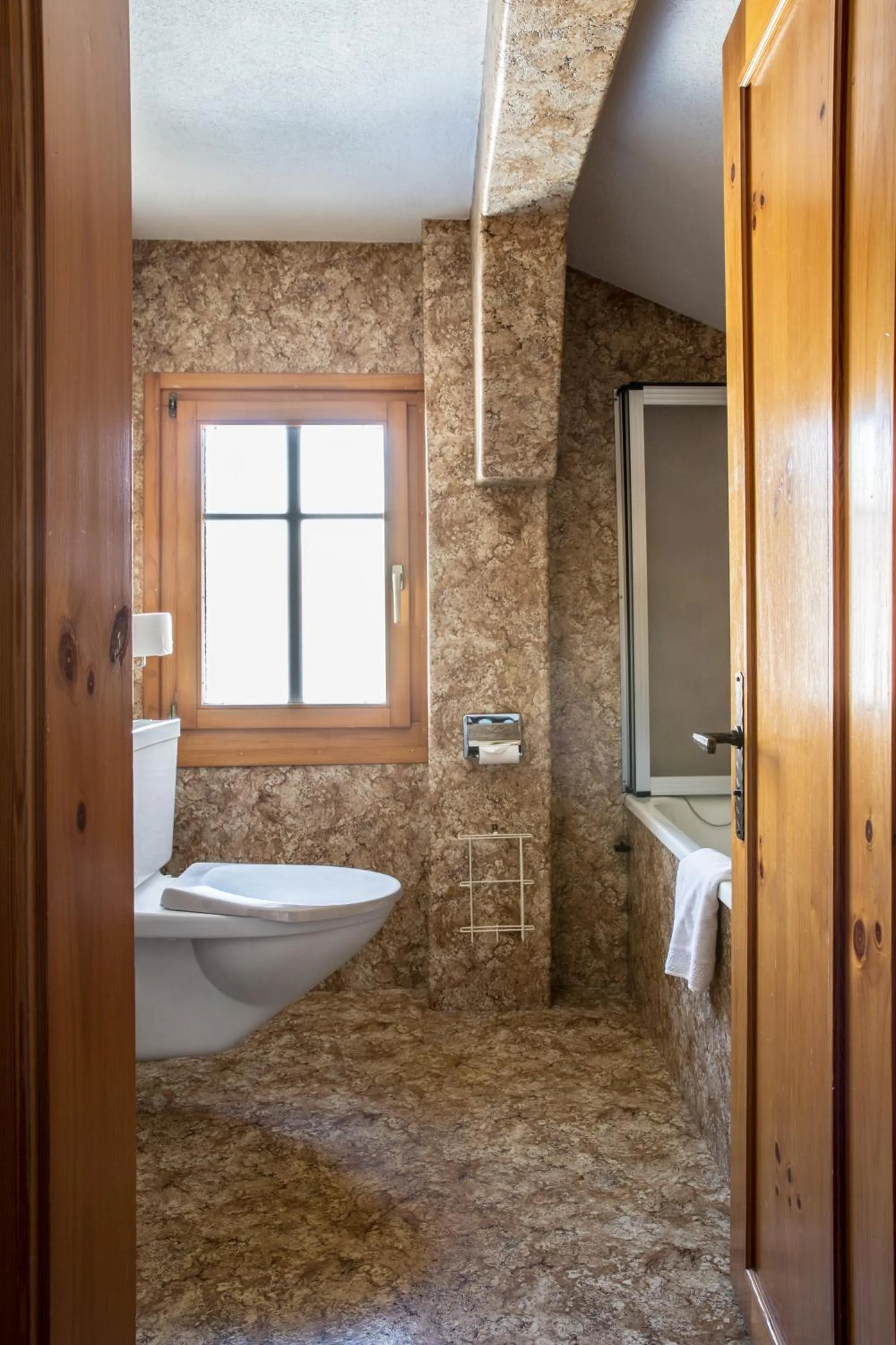 Bathroom in Hotel Burgener