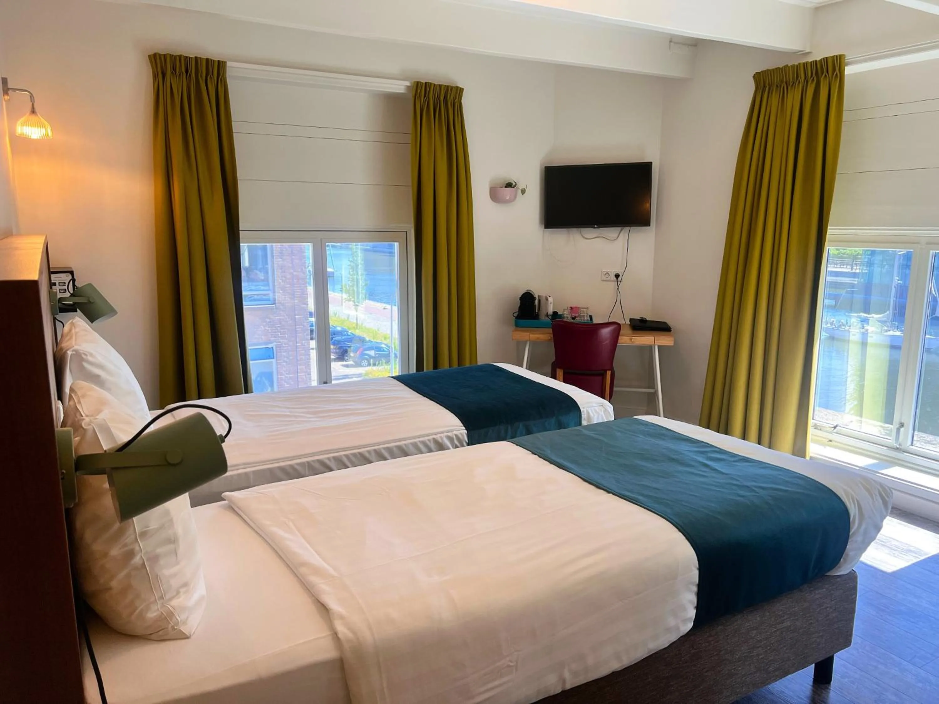 Bed in Hotel Loskade 45