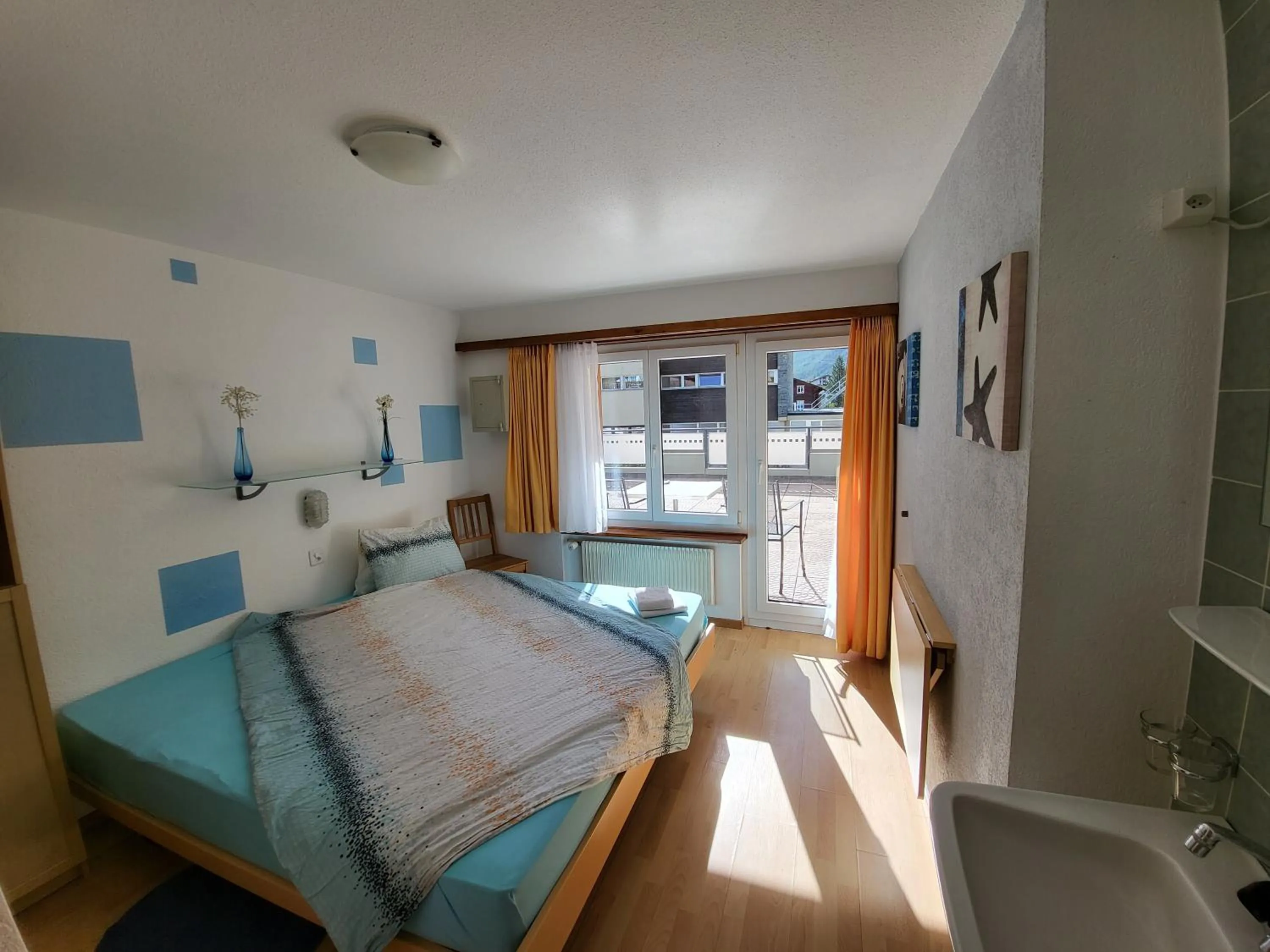 Photo of the whole room, Bed in Pension Heino