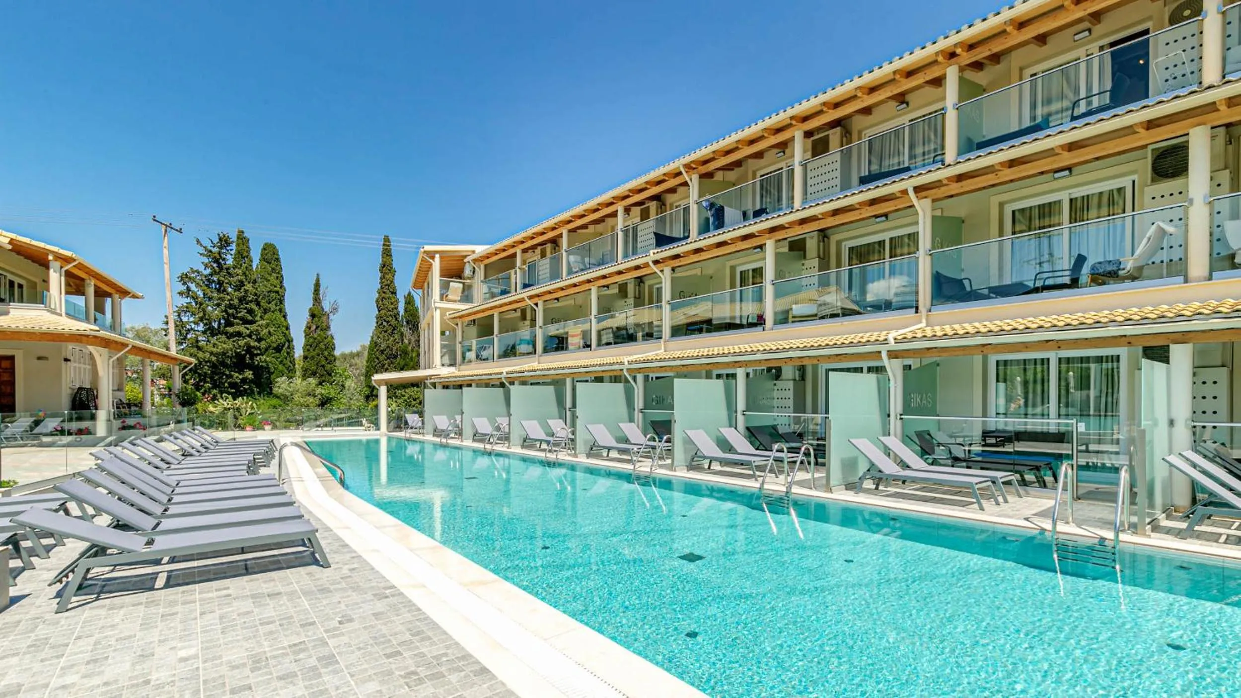 Palapart Gikas Gouvia