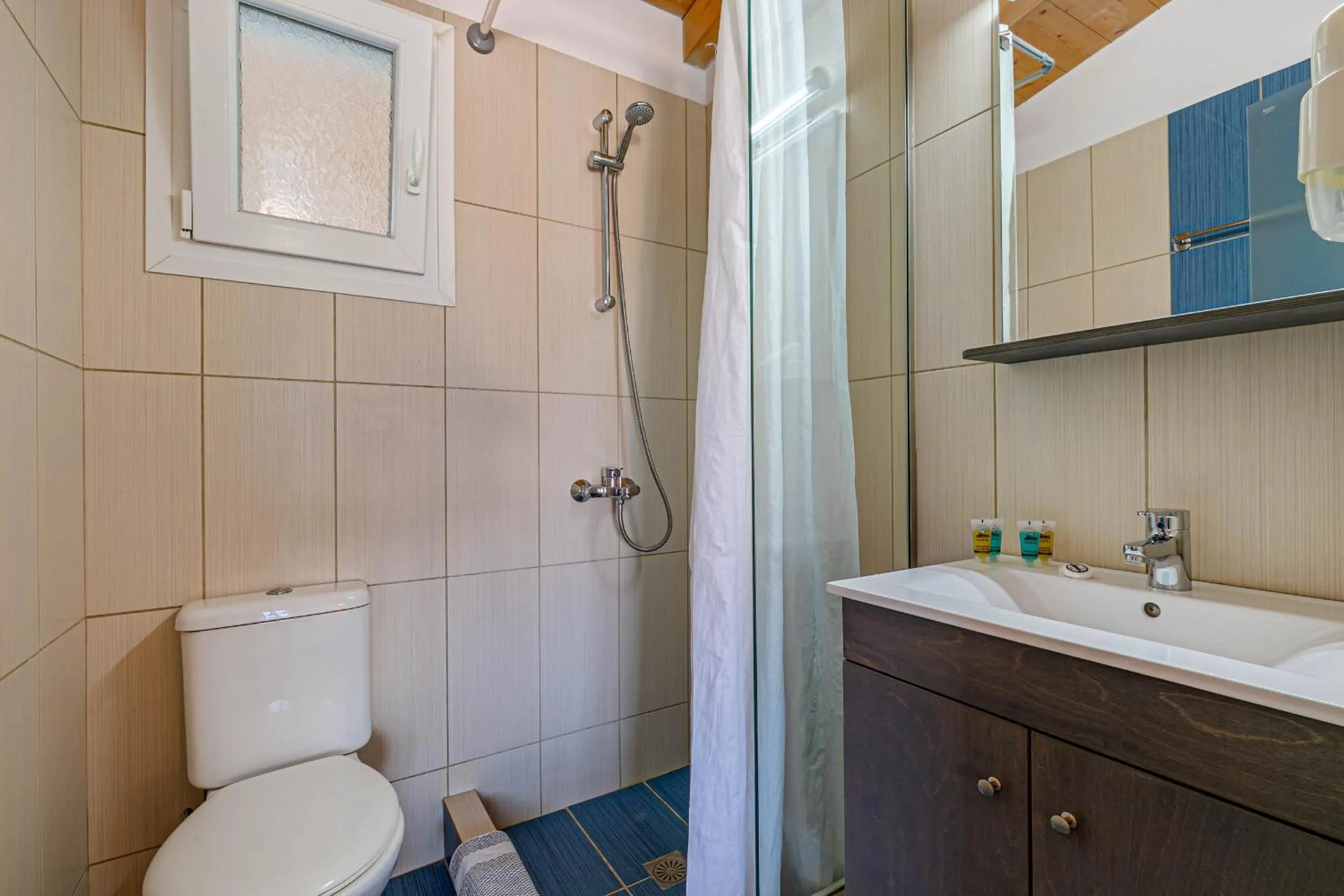 Palapart Gikas Gouvia