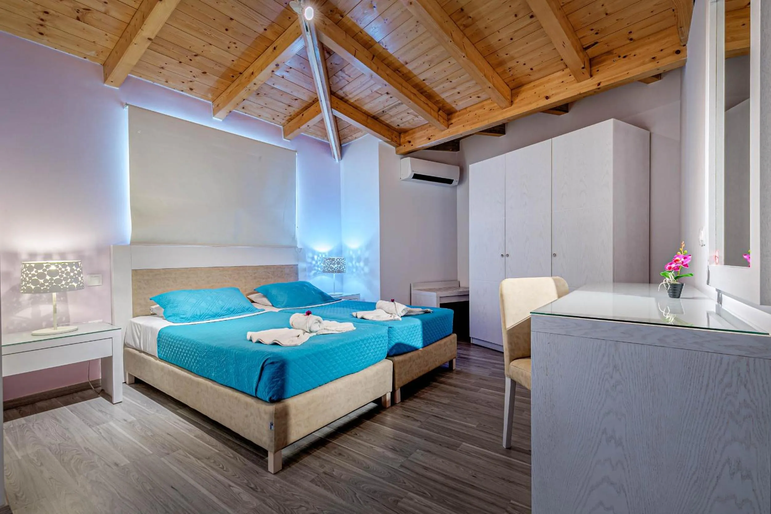 Bedroom, Bed in Palapart Gikas Gouvia
