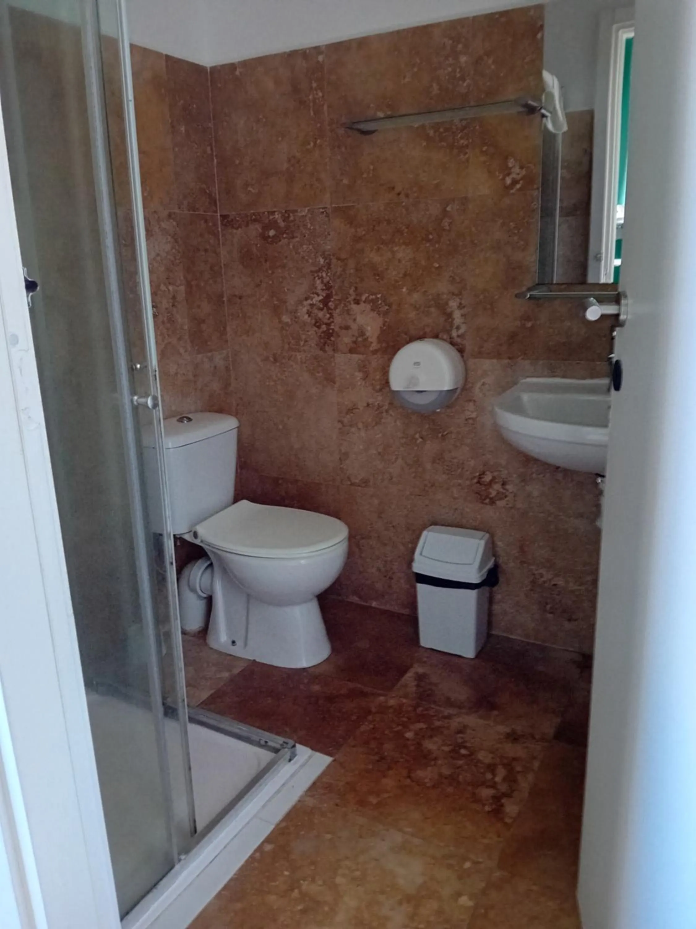 Shower in Follow the Sun Boutique Hostel - Pool, Breakfast & Sea Views