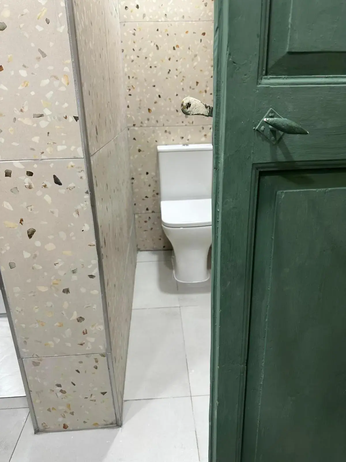 Twin Room with Bathroom in Follow the Sun Boutique Hostel - Pool, Breakfast & Sea Views Twin Room with Bathroom in Follow the Sun Boutique Hostel - Pool, Breakfast & Sea Views