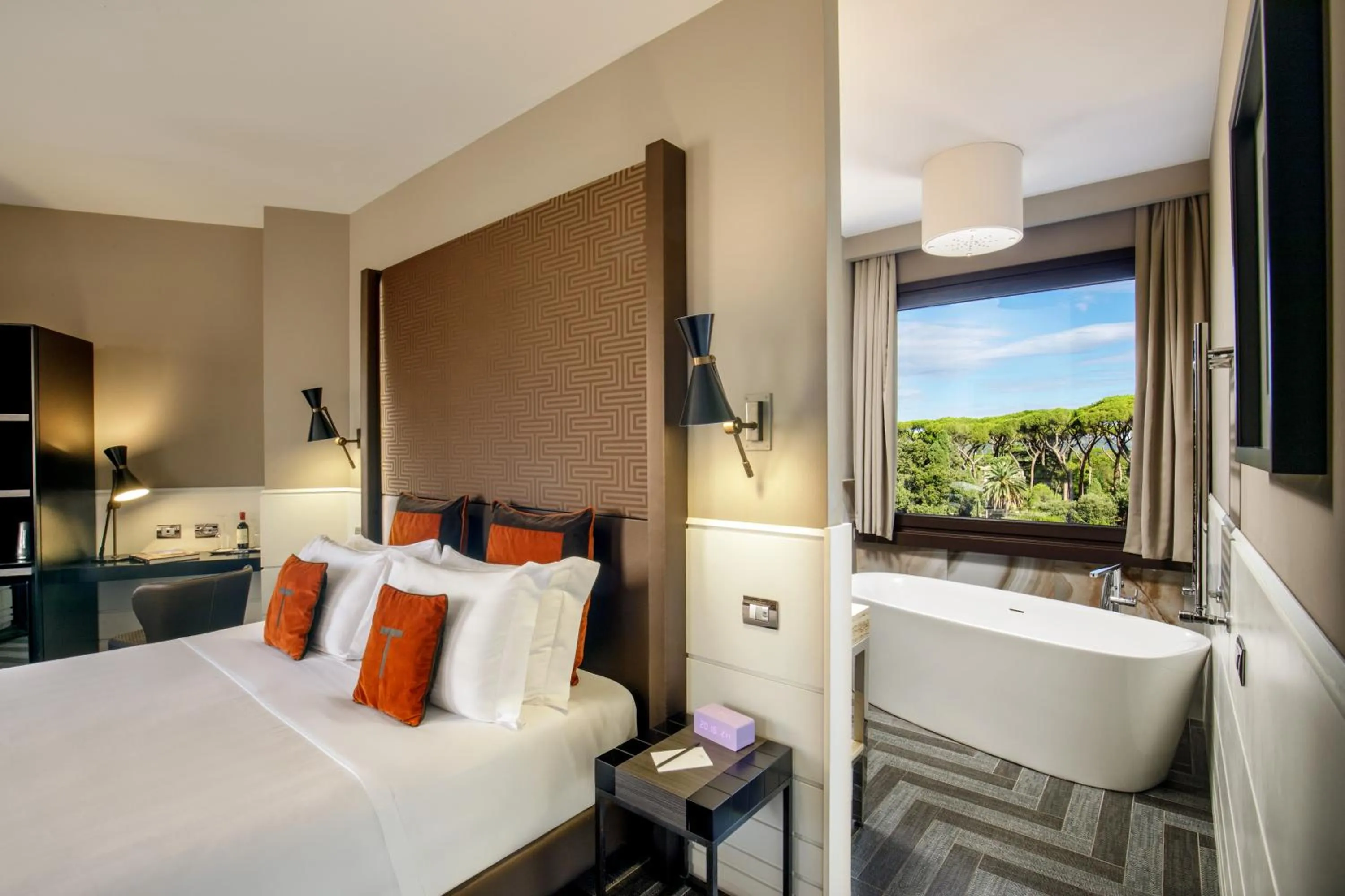 Bedroom, Bed in The Tribune, part of JdV by Hyatt