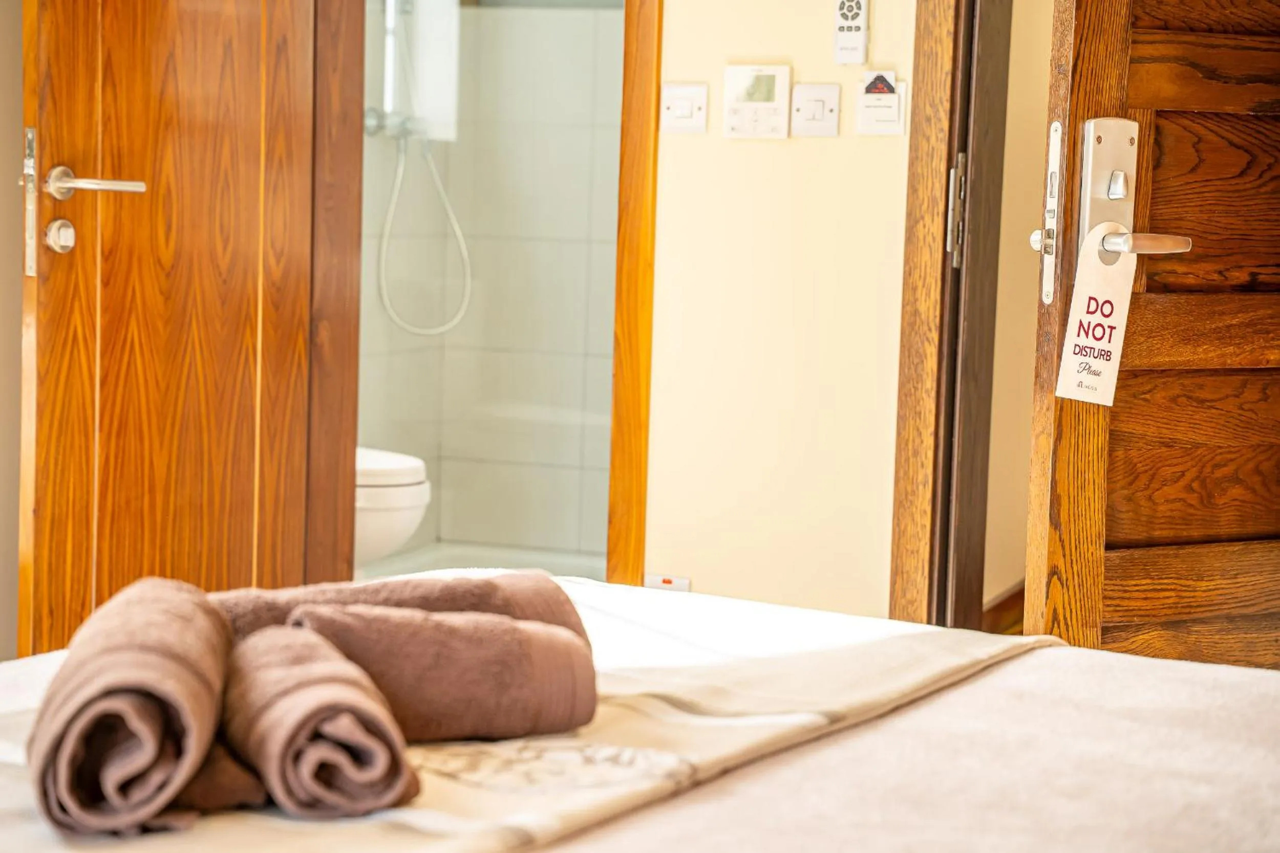 Bathroom, Bed in Il-Logga Boutique Hotel