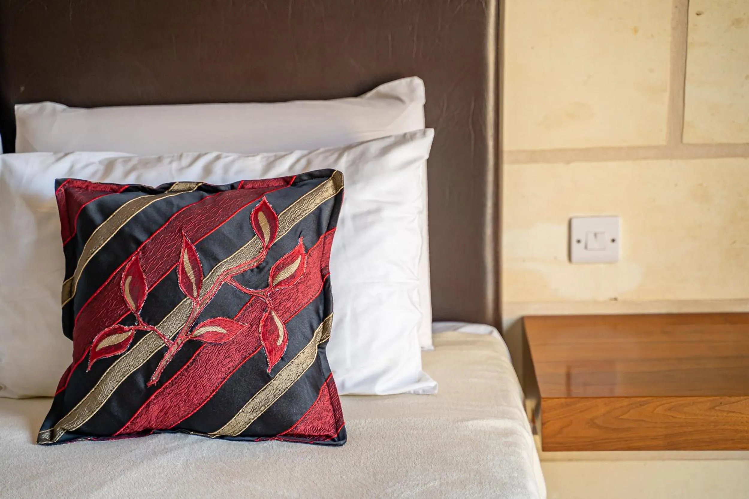 Bed in Il-Logga Boutique Hotel