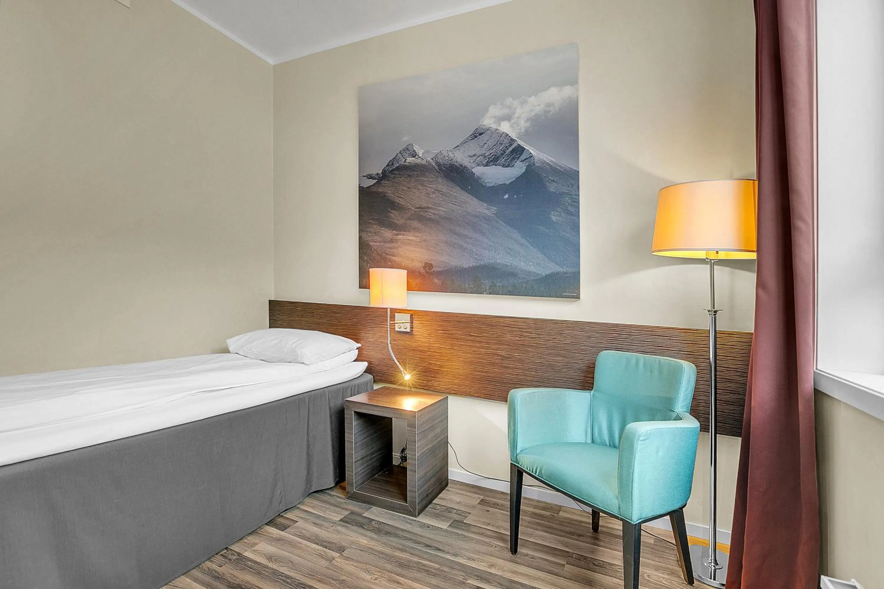 Bed in Bardufoss Hotell