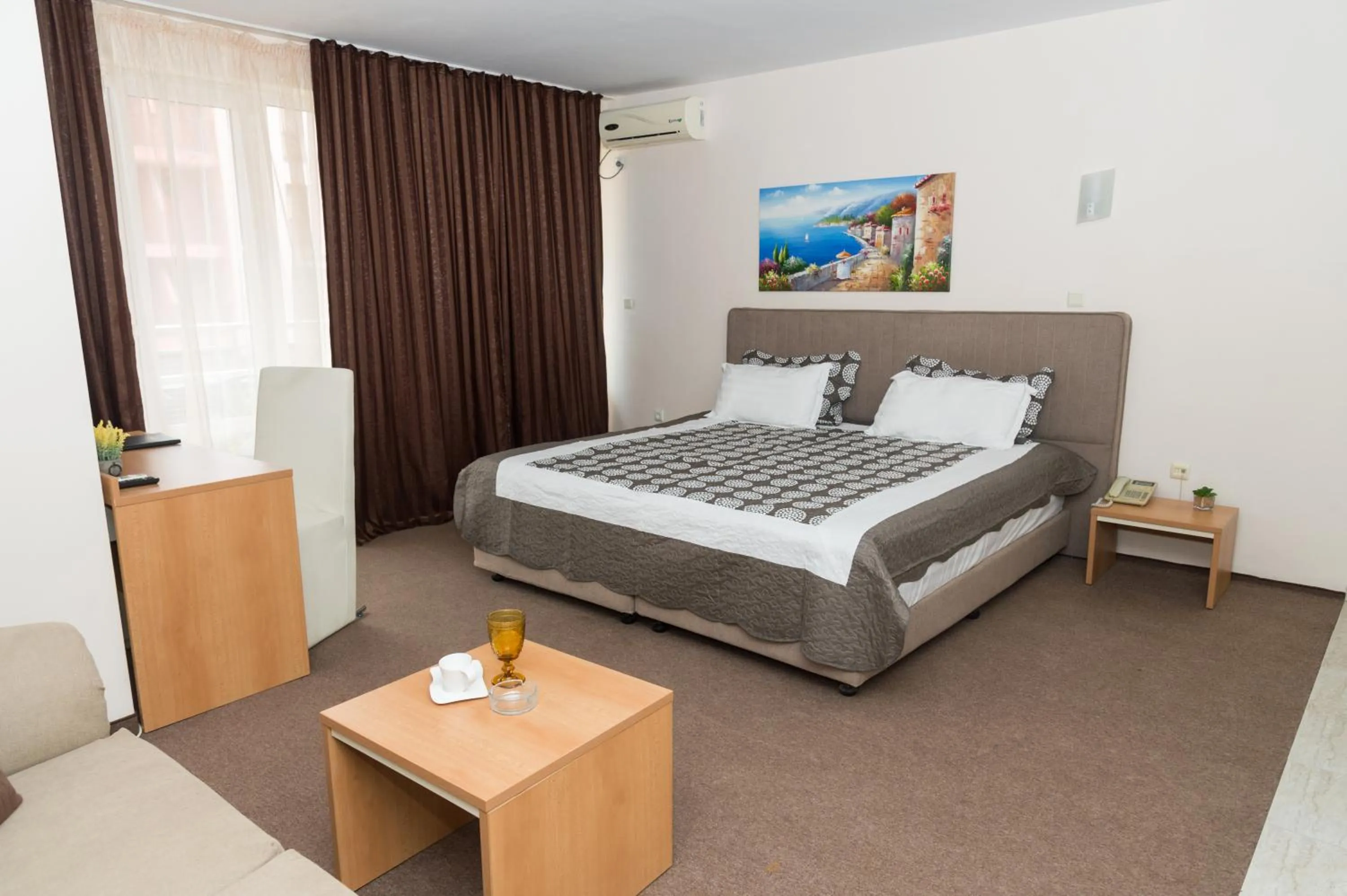 Photo of the whole room in Hotel Central