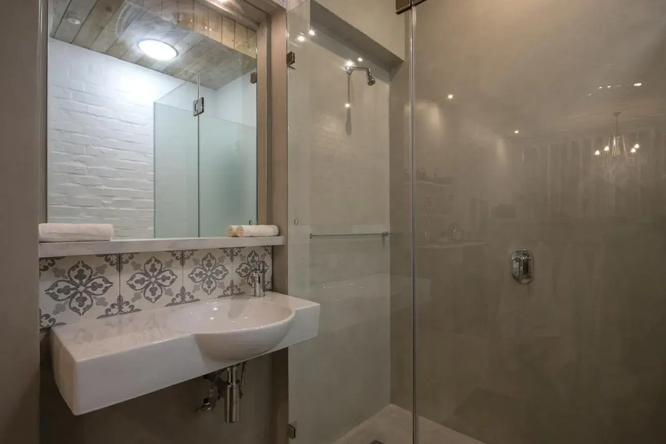 Double Room in The House Quarters Double Room in The House Quarters