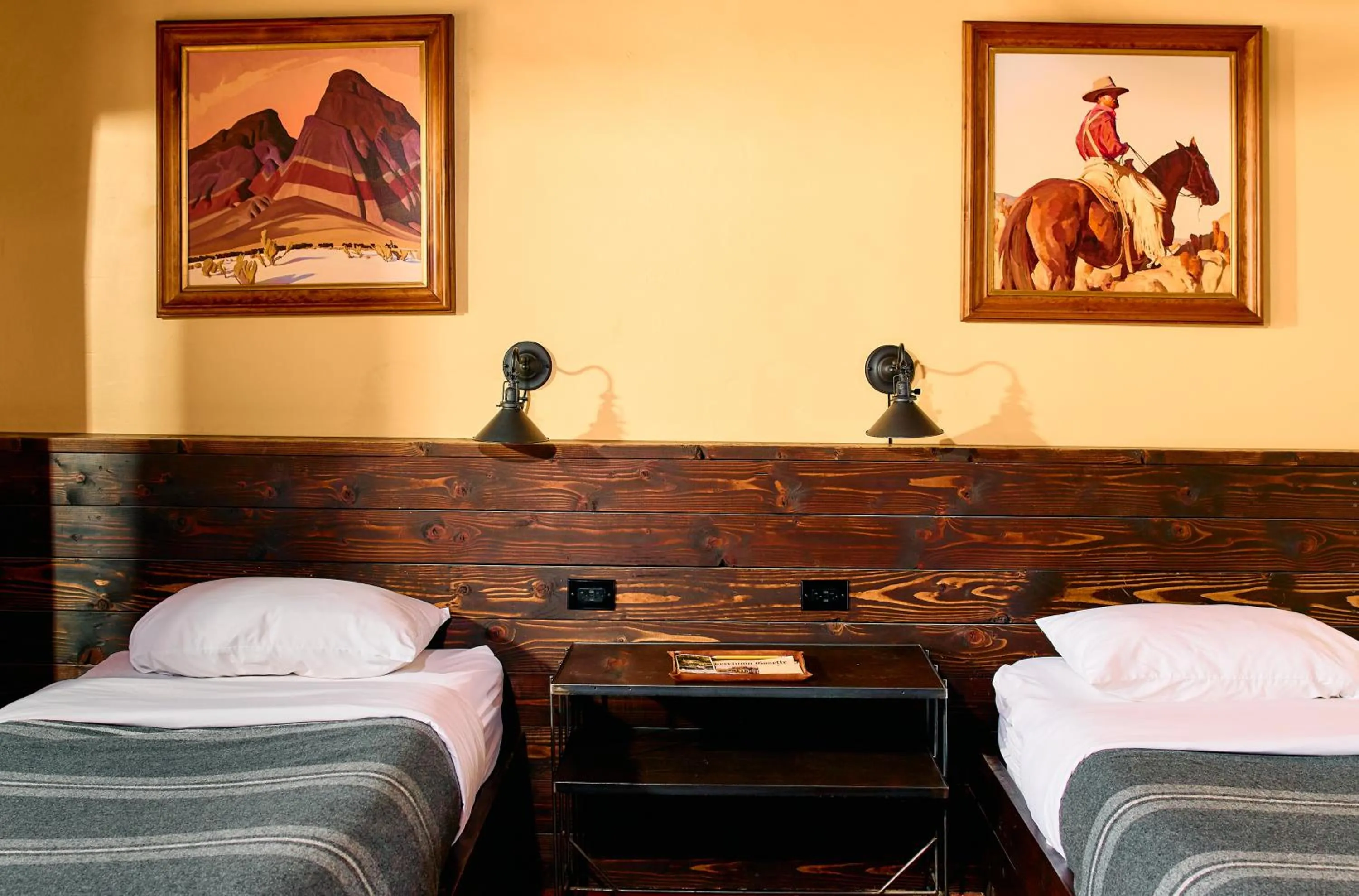 Bed in Pioneertown Motel