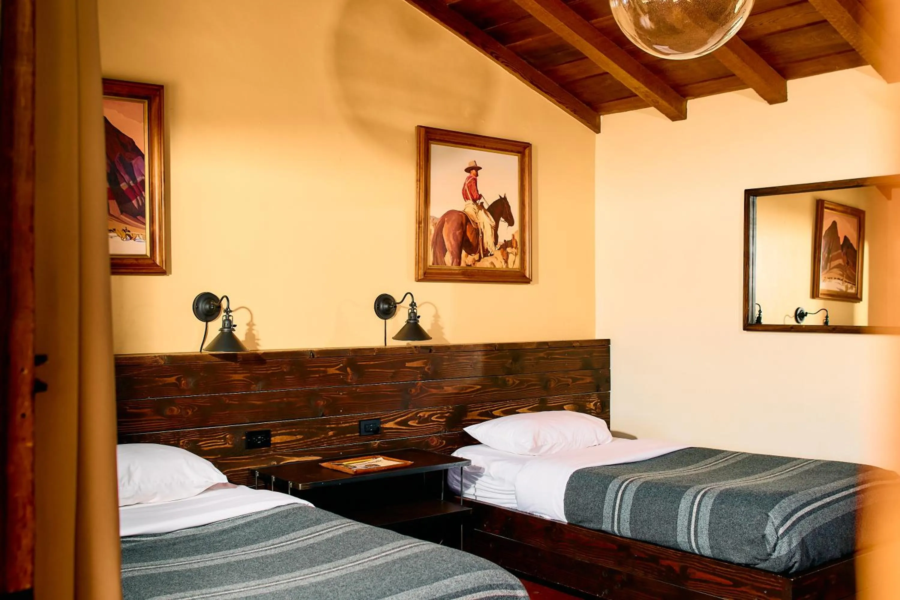 Bed in Pioneertown Motel