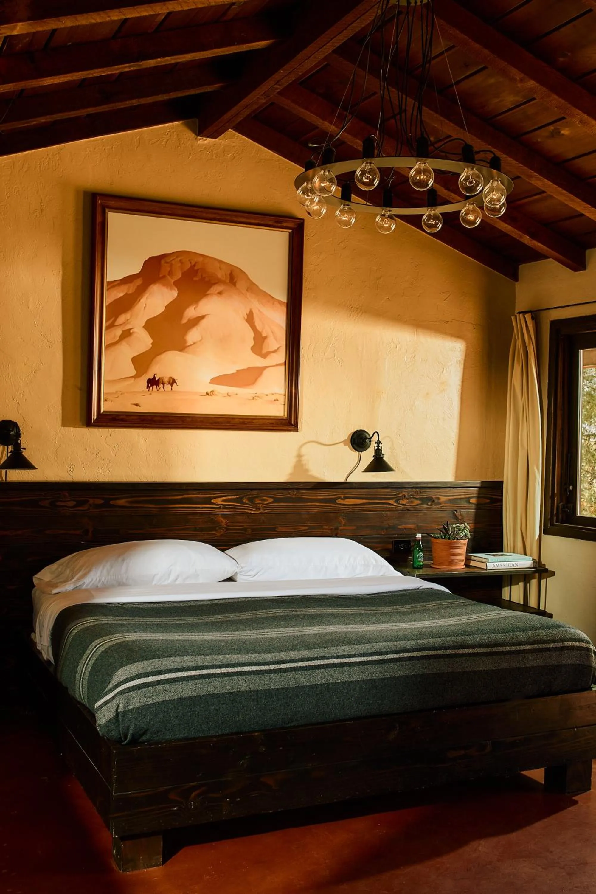 Bed in Pioneertown Motel