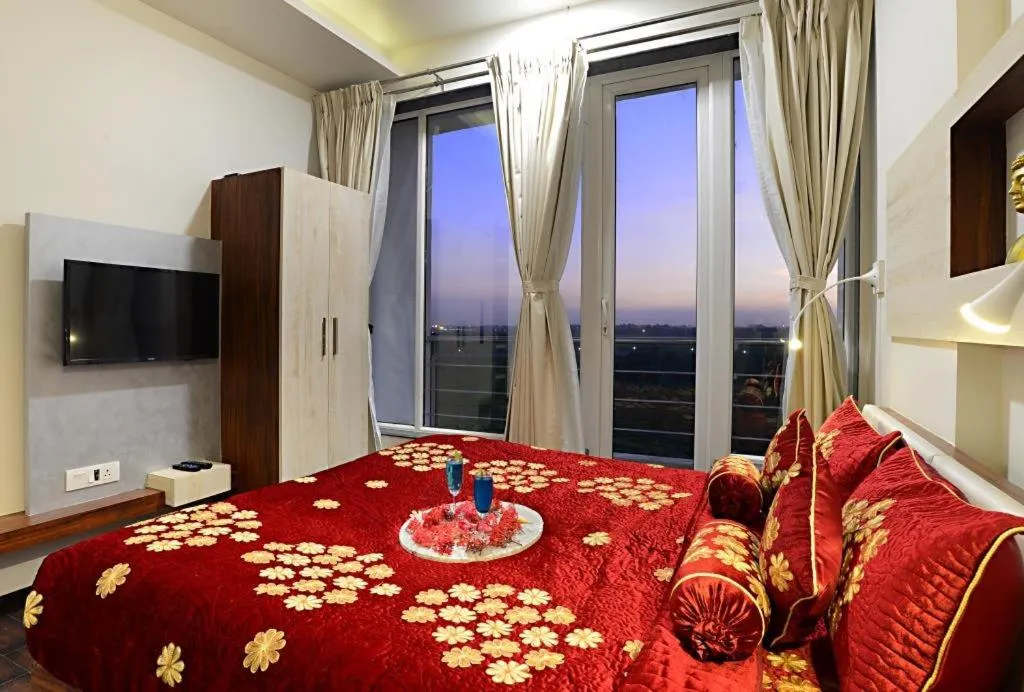 Bedroom in Comfort Inn Donil Vadodara