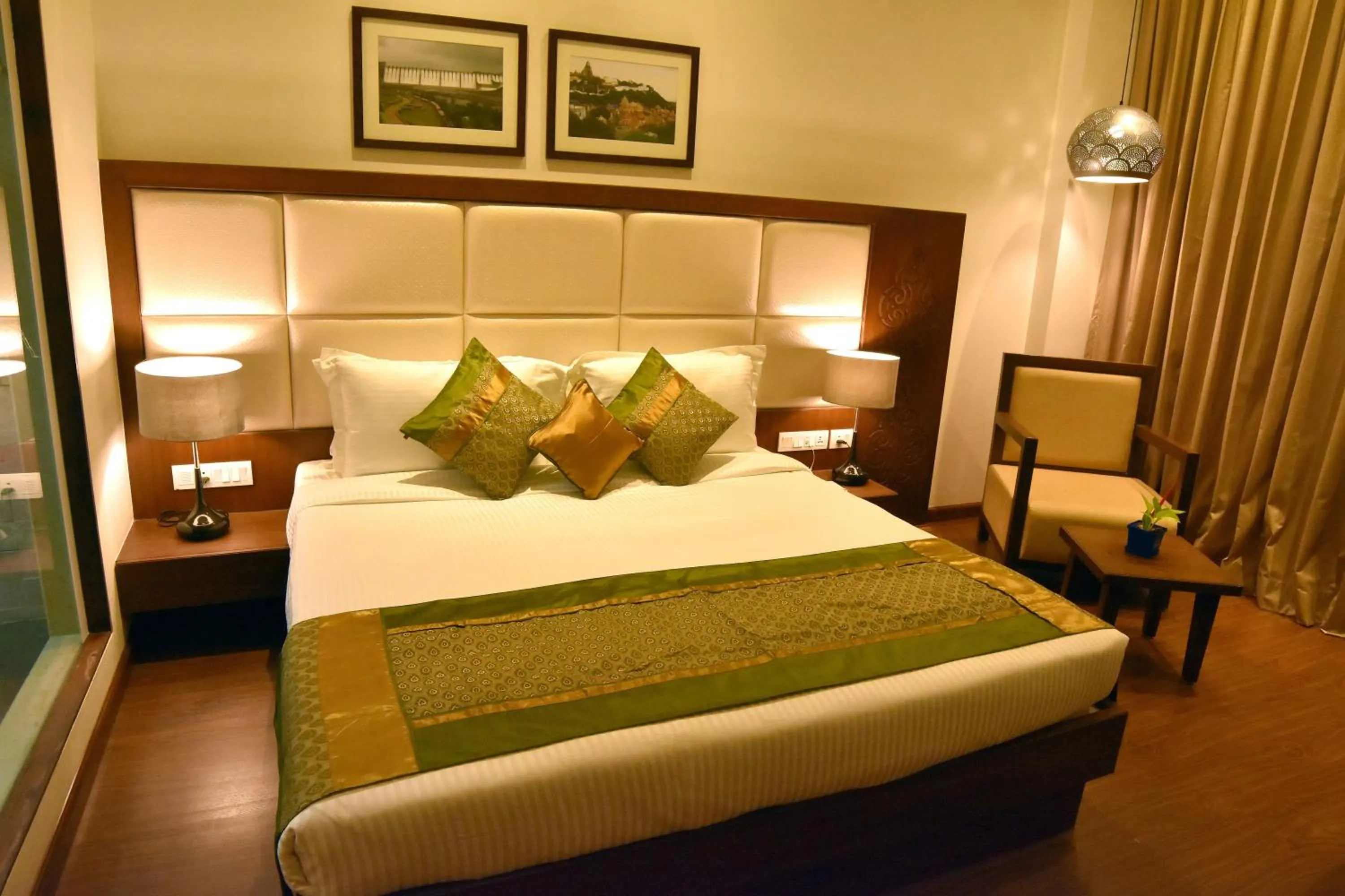 Bedroom in Comfort Inn Donil Vadodara