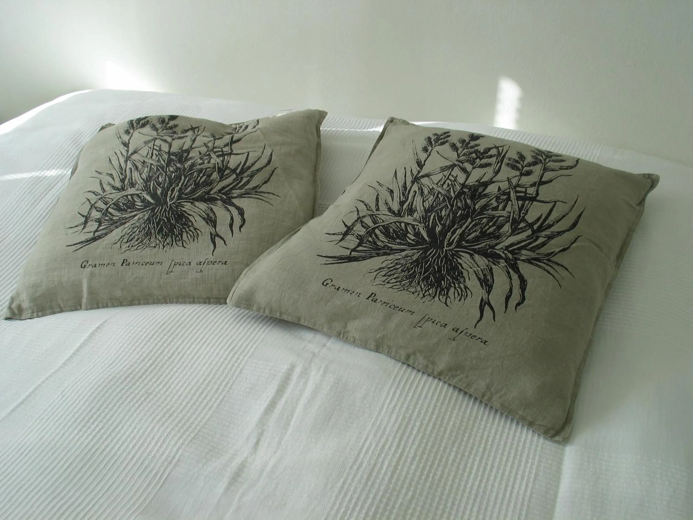 Decorative detail, Bed in Aalborg City Rooms ApS