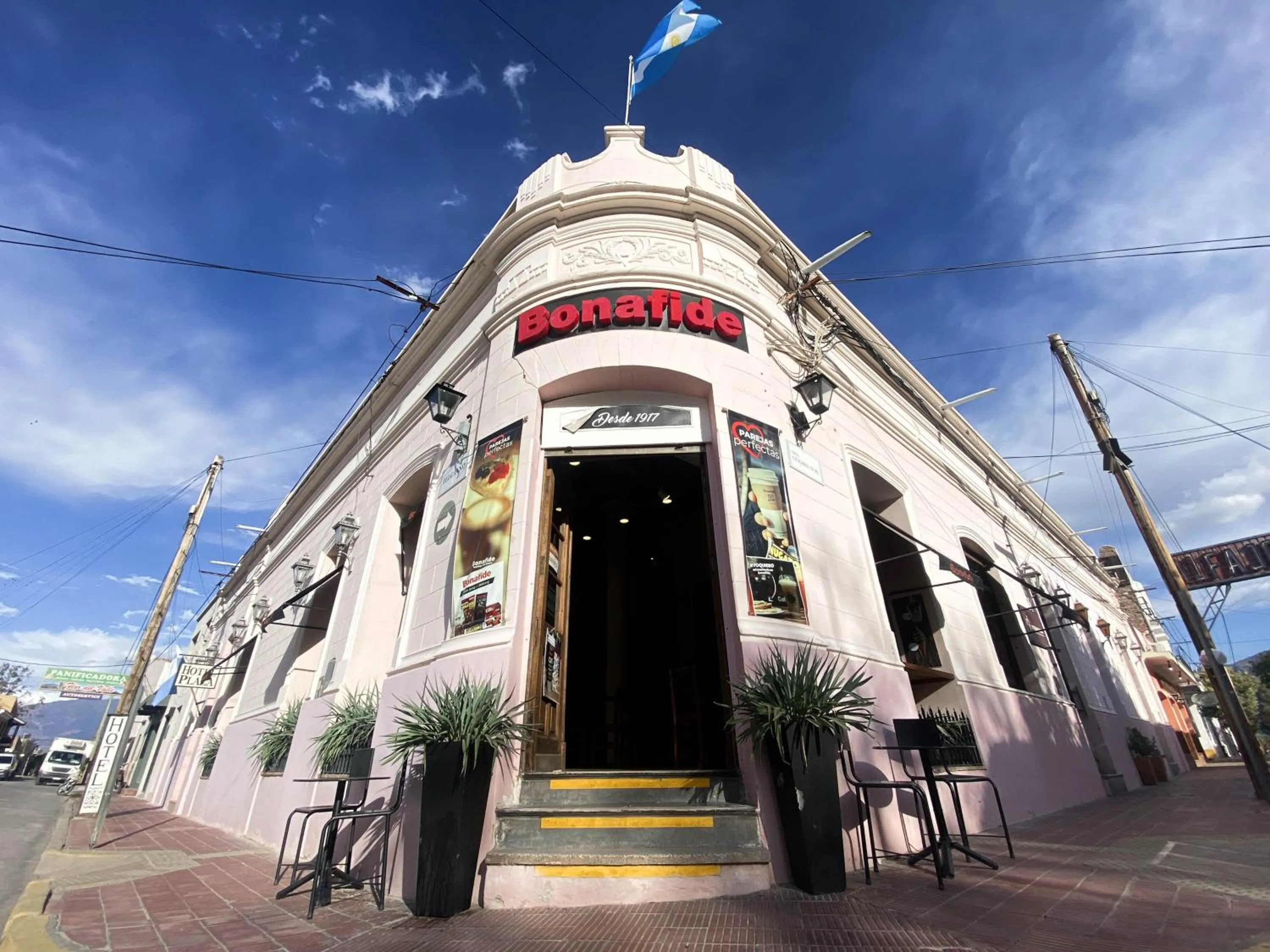 Property building in Hotel Plaza Cafayate