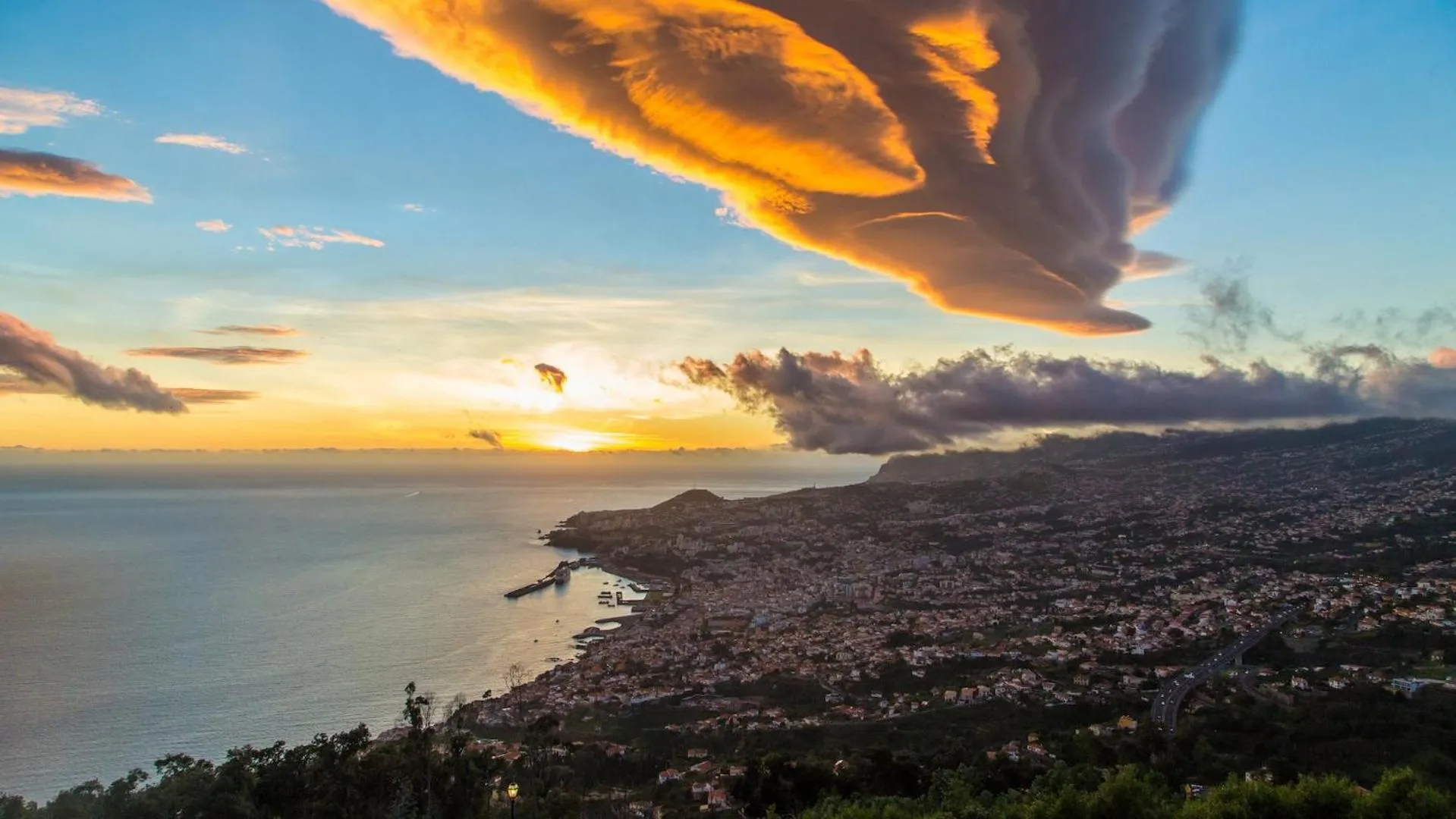 Restaurant/places to eat in Palheiro Village Resort