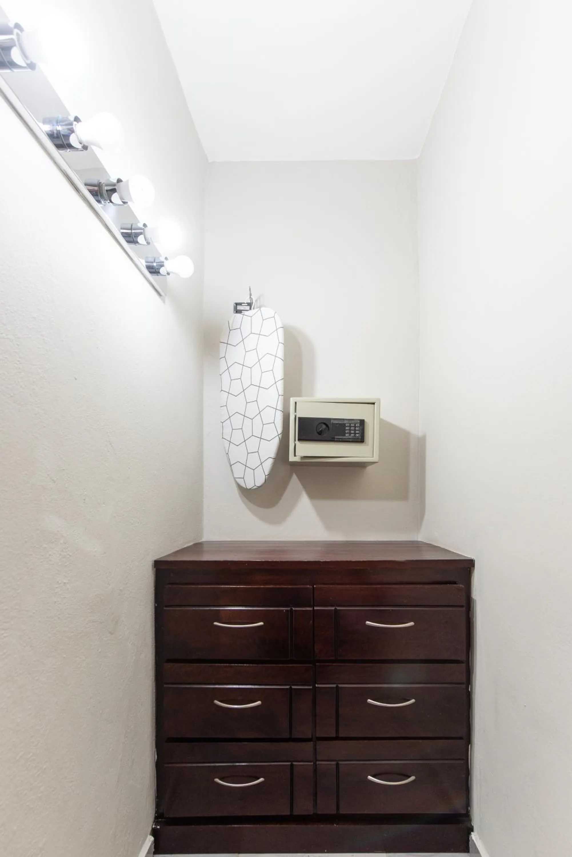 safe in Hotel Casa Jum