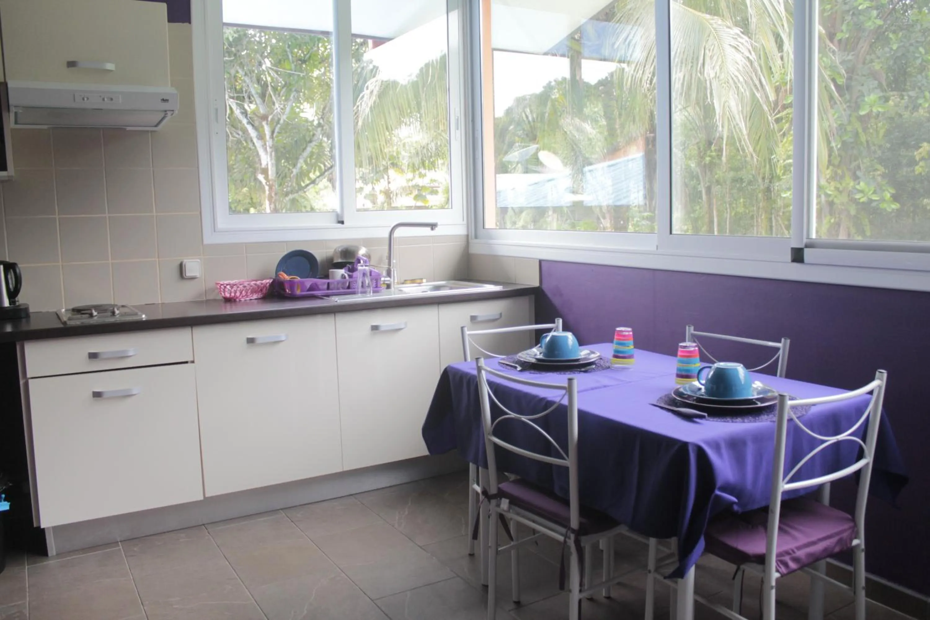 Kitchen or kitchenette in Hotel L'ebene Verte