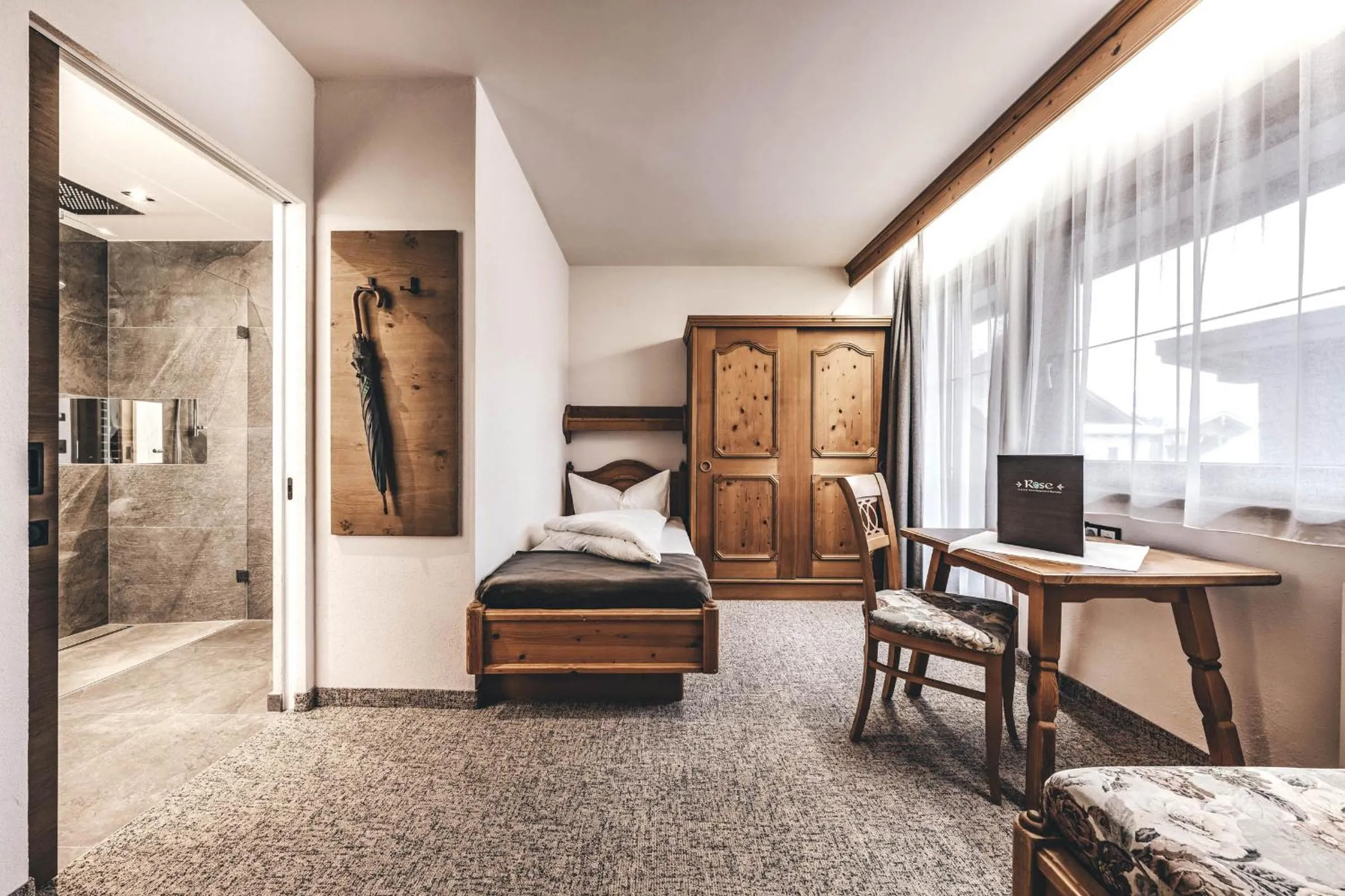 Bedroom, Bed in Hotel Rose