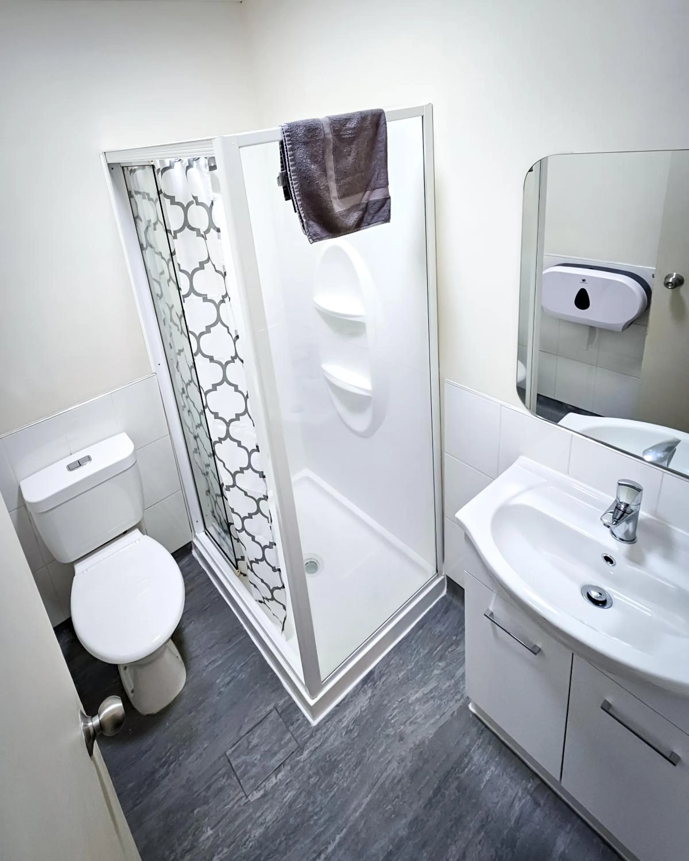 Shower in Choice Backpackers