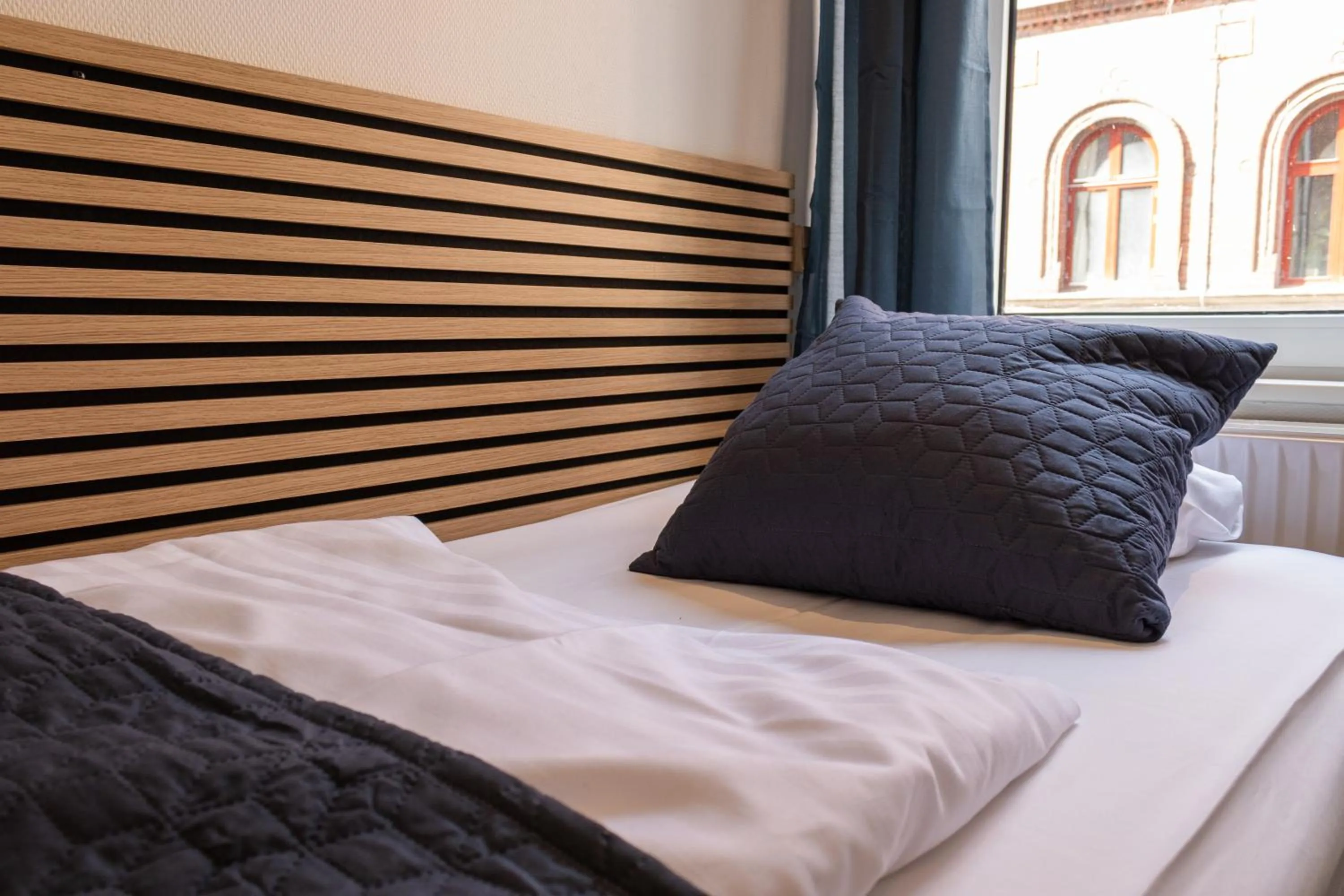 Bedroom, Bed in Milling Hotel Mini 11