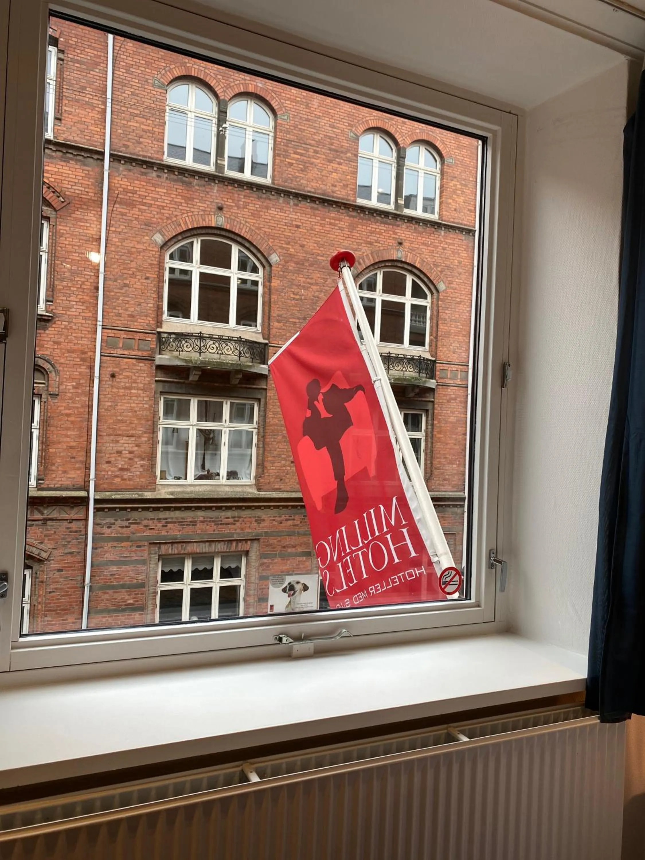 Property building in Milling Hotel Mini 11