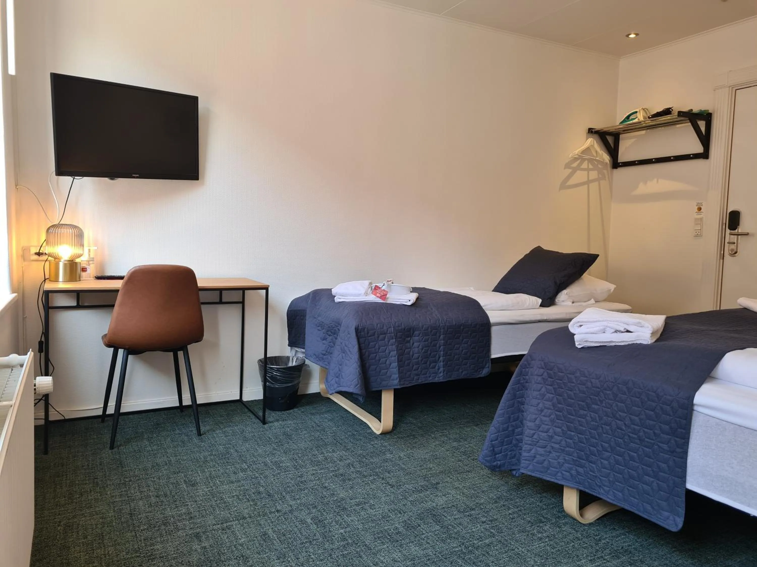 Bedroom, Bed in Milling Hotel Mini 11