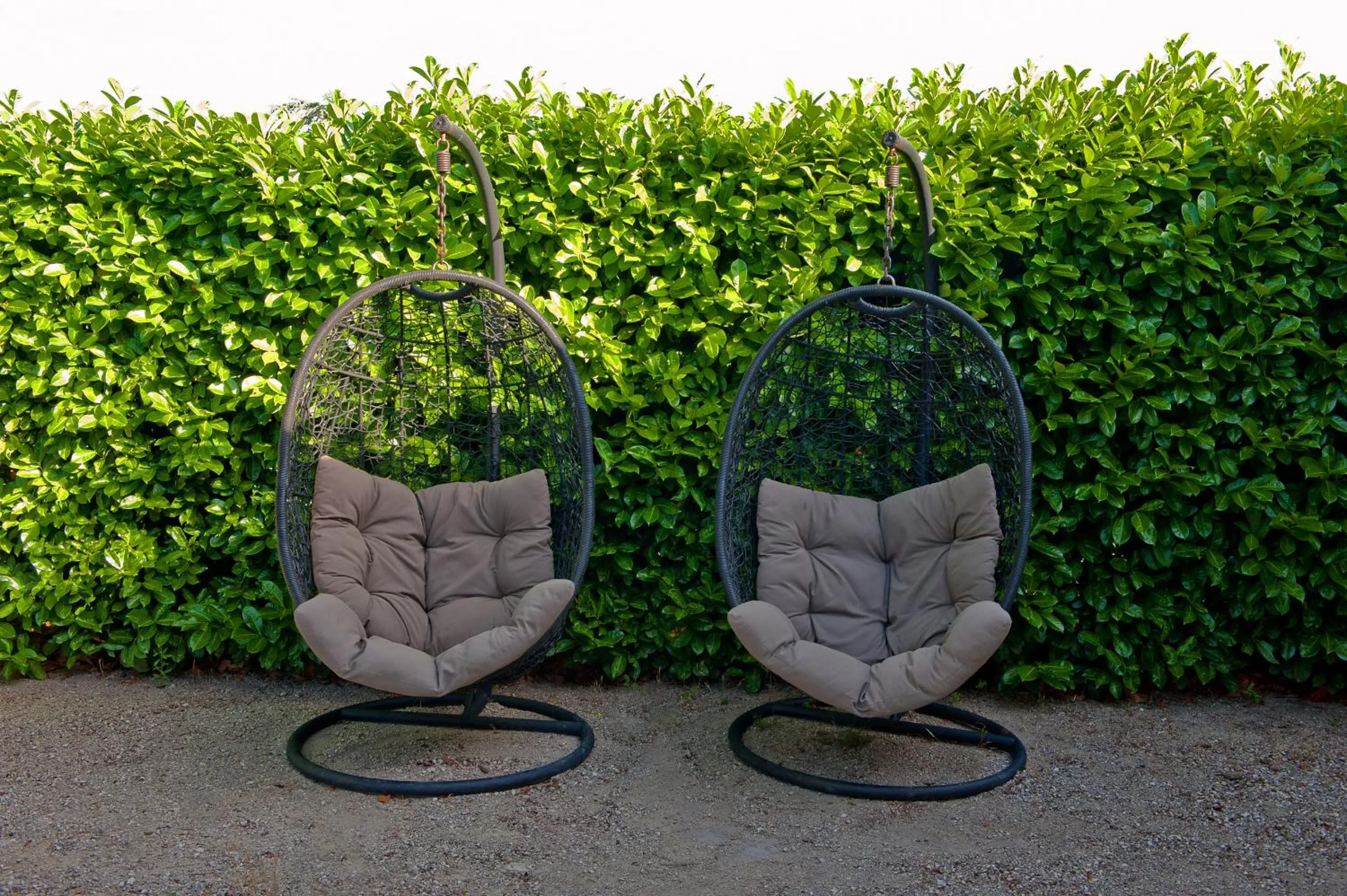 Patio in Logis Hôtel Le Mistral - Restaurant - Montélimar Sud