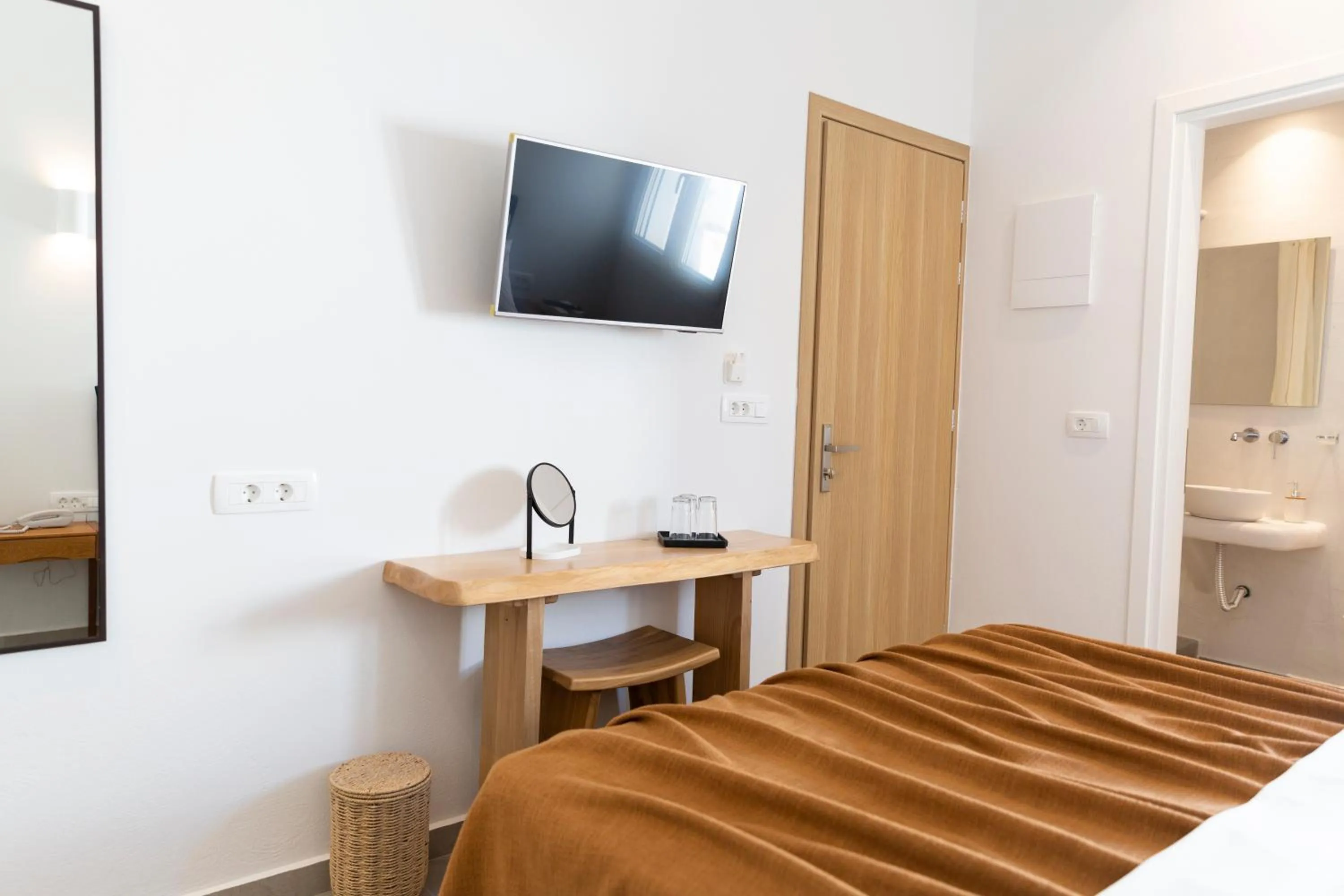 Bed in Asimina Hotel