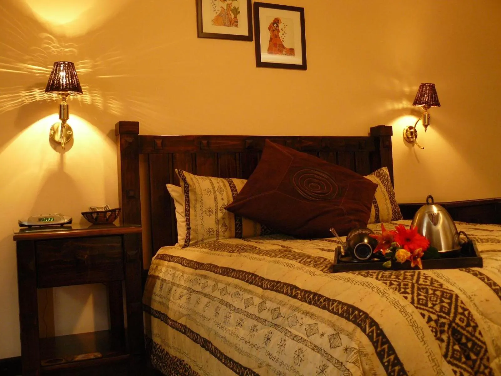 Bed in Ipe Tombe Guest Lodge - Midrand